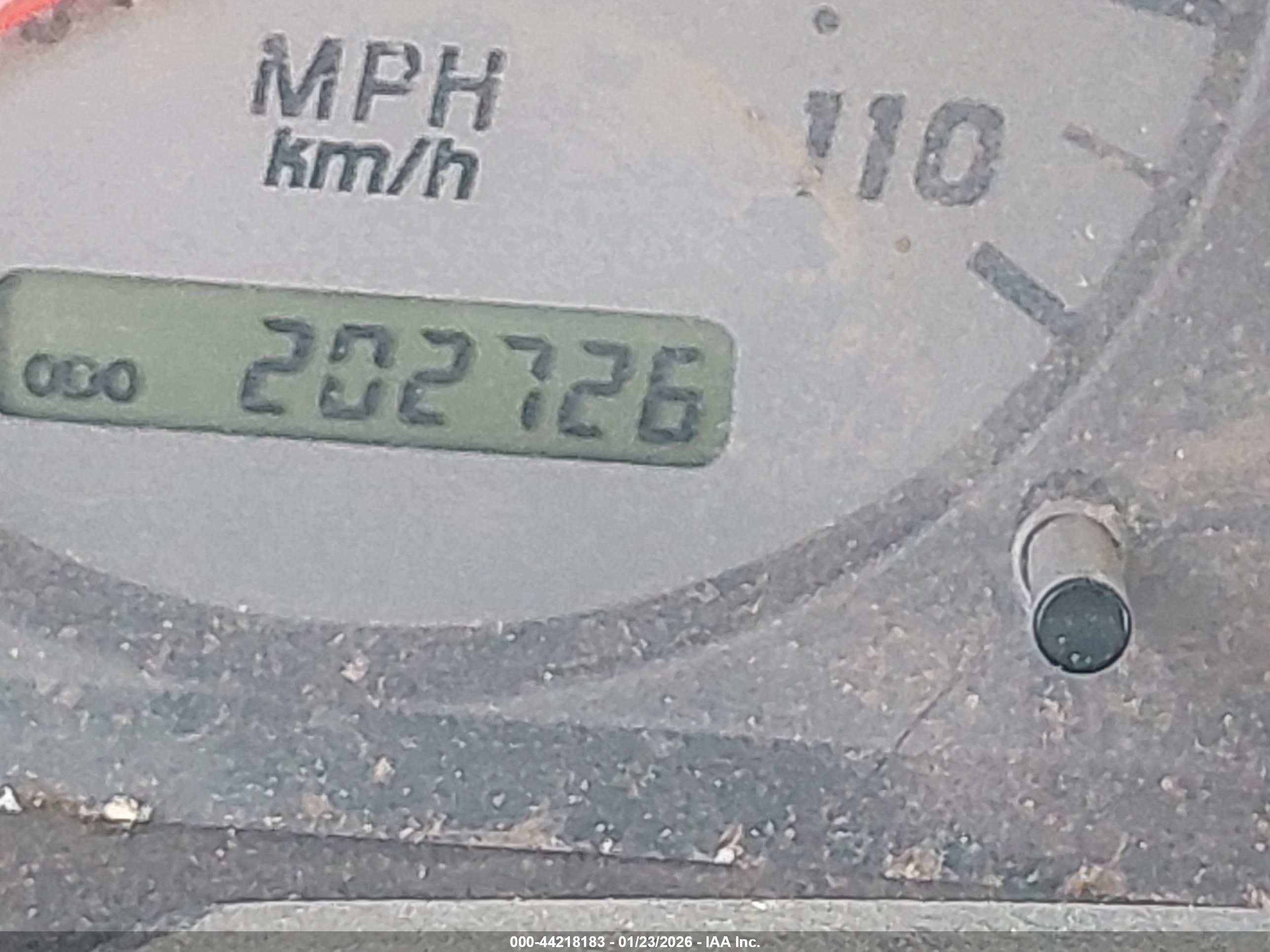 NISSAN FRONTIER image 7