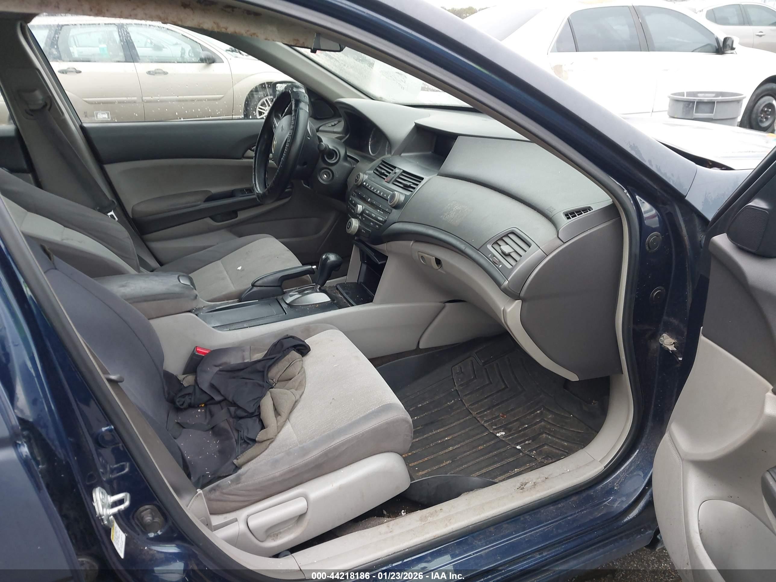 HONDA ACCORD image 5