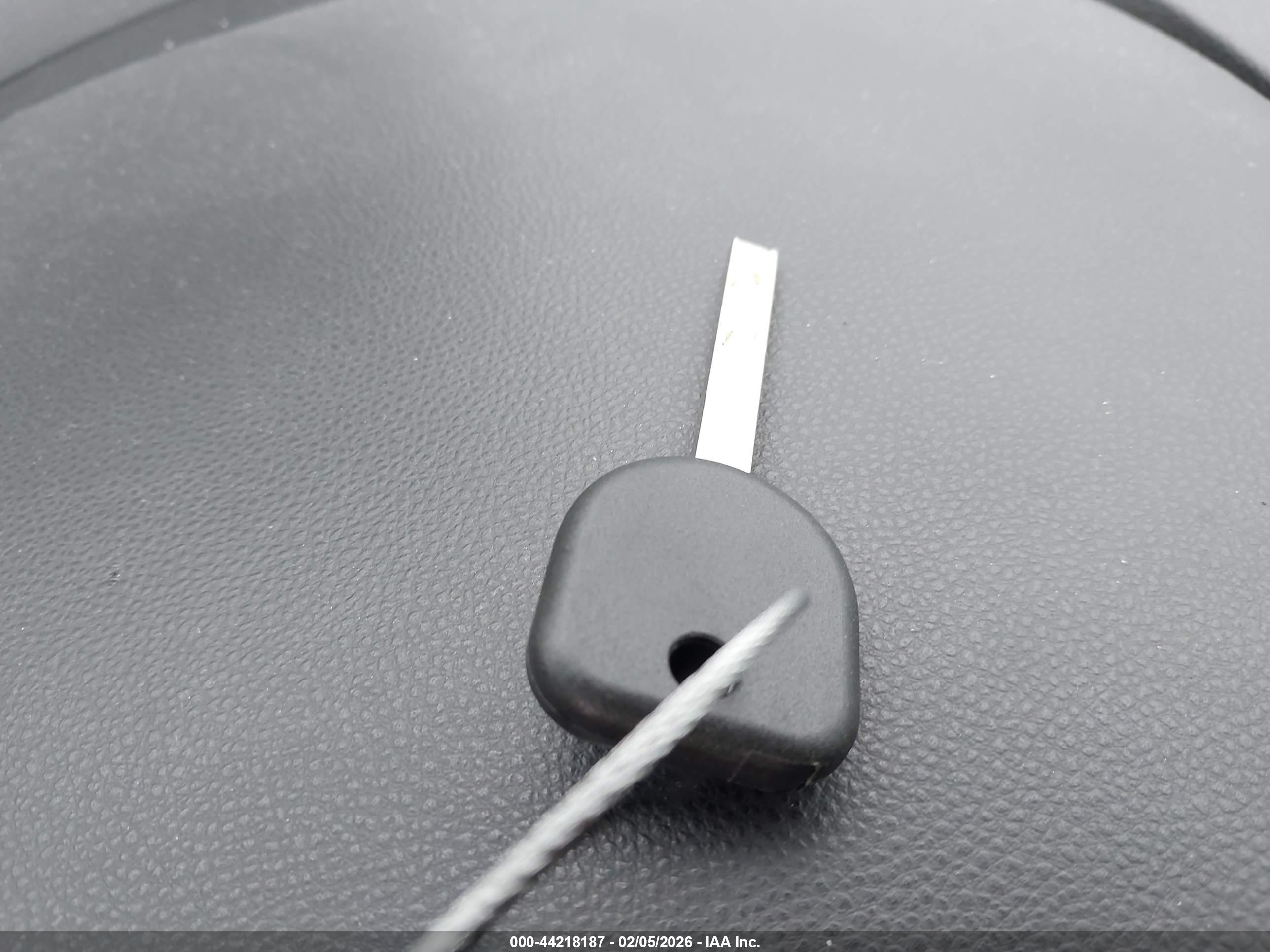 CHEVROLET EQUINOX image 11