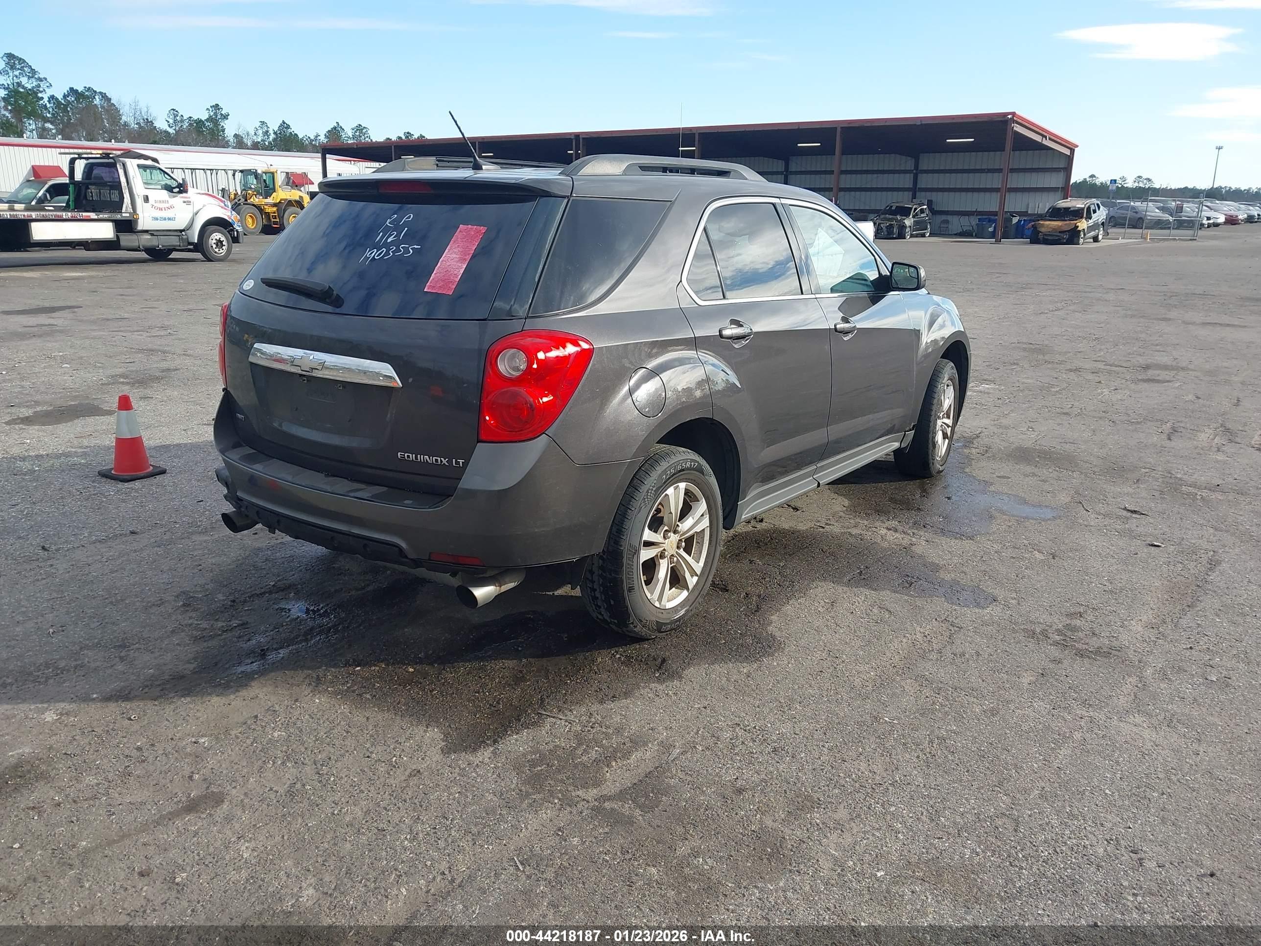 CHEVROLET EQUINOX image 4