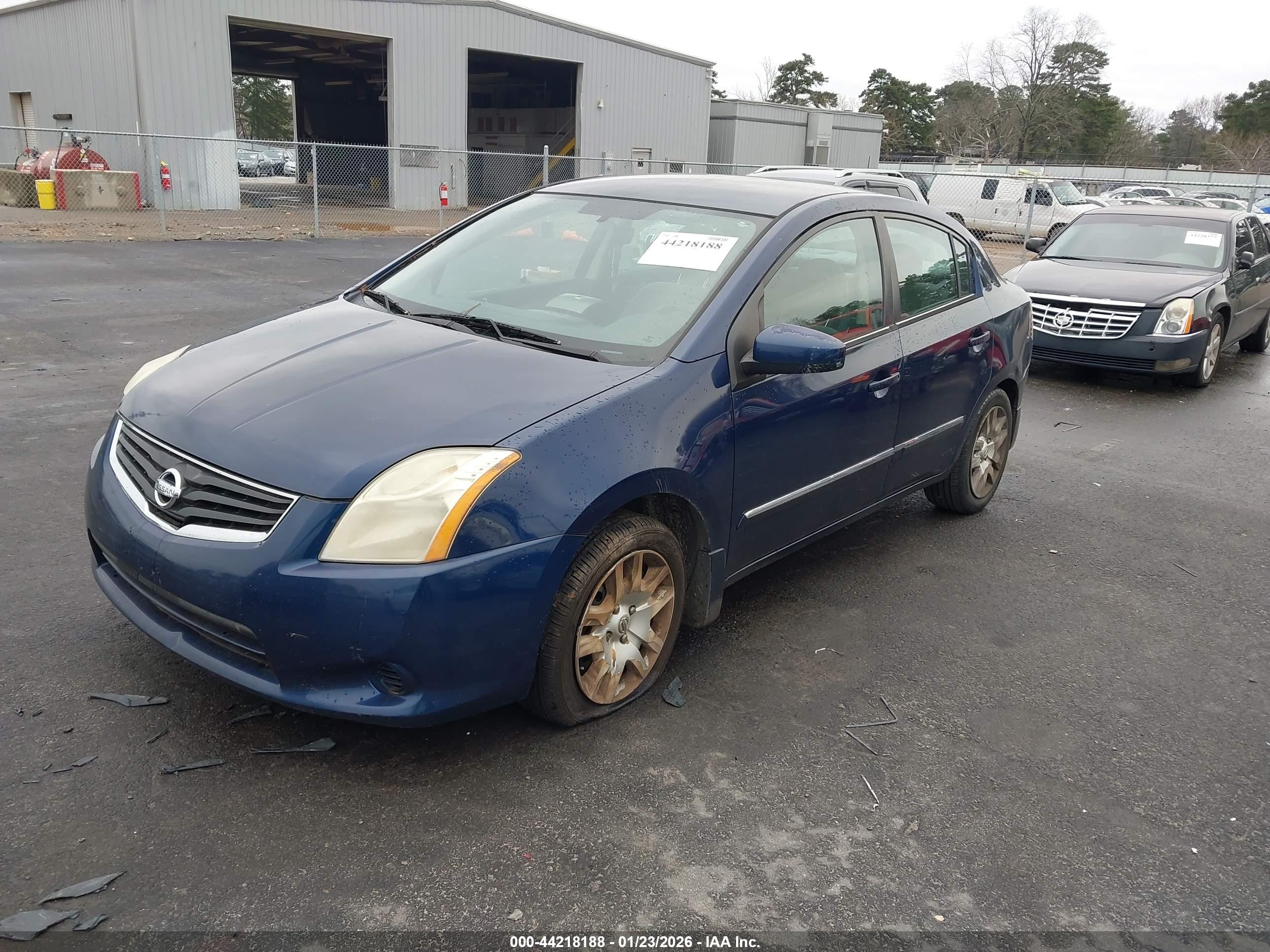 NISSAN SENTRA image 2