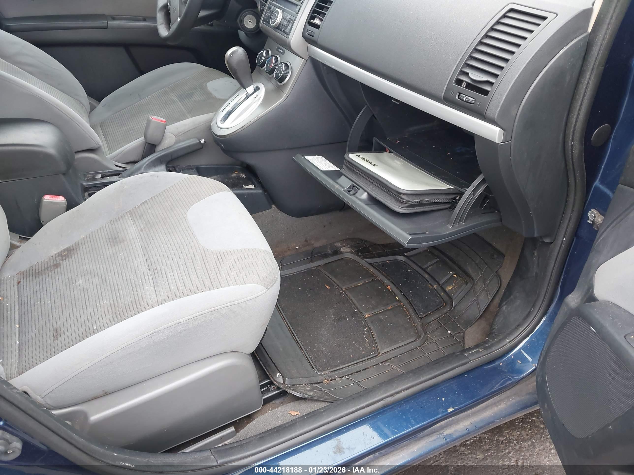 NISSAN SENTRA image 5