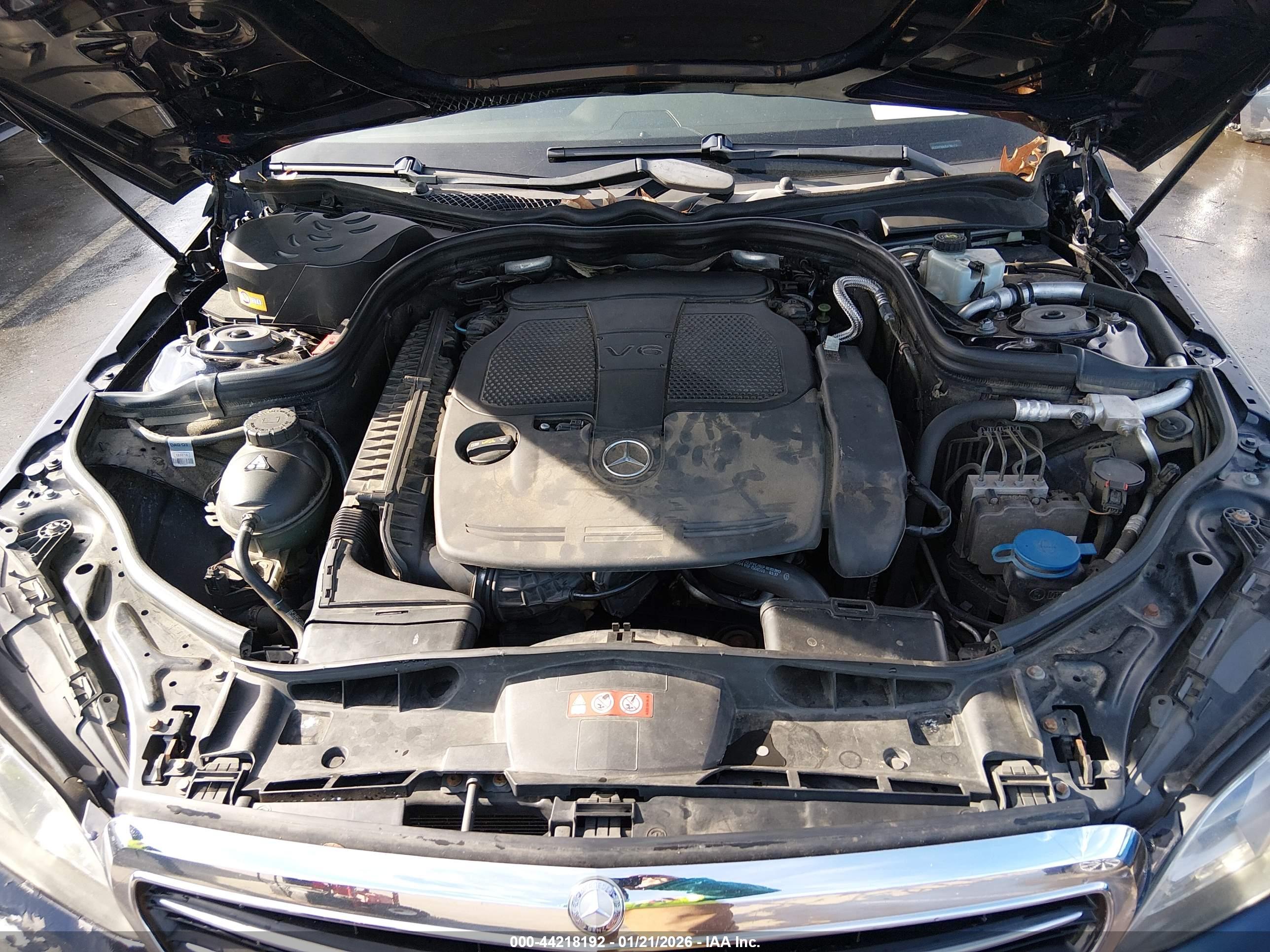 MERCEDES-BENZ E image 10