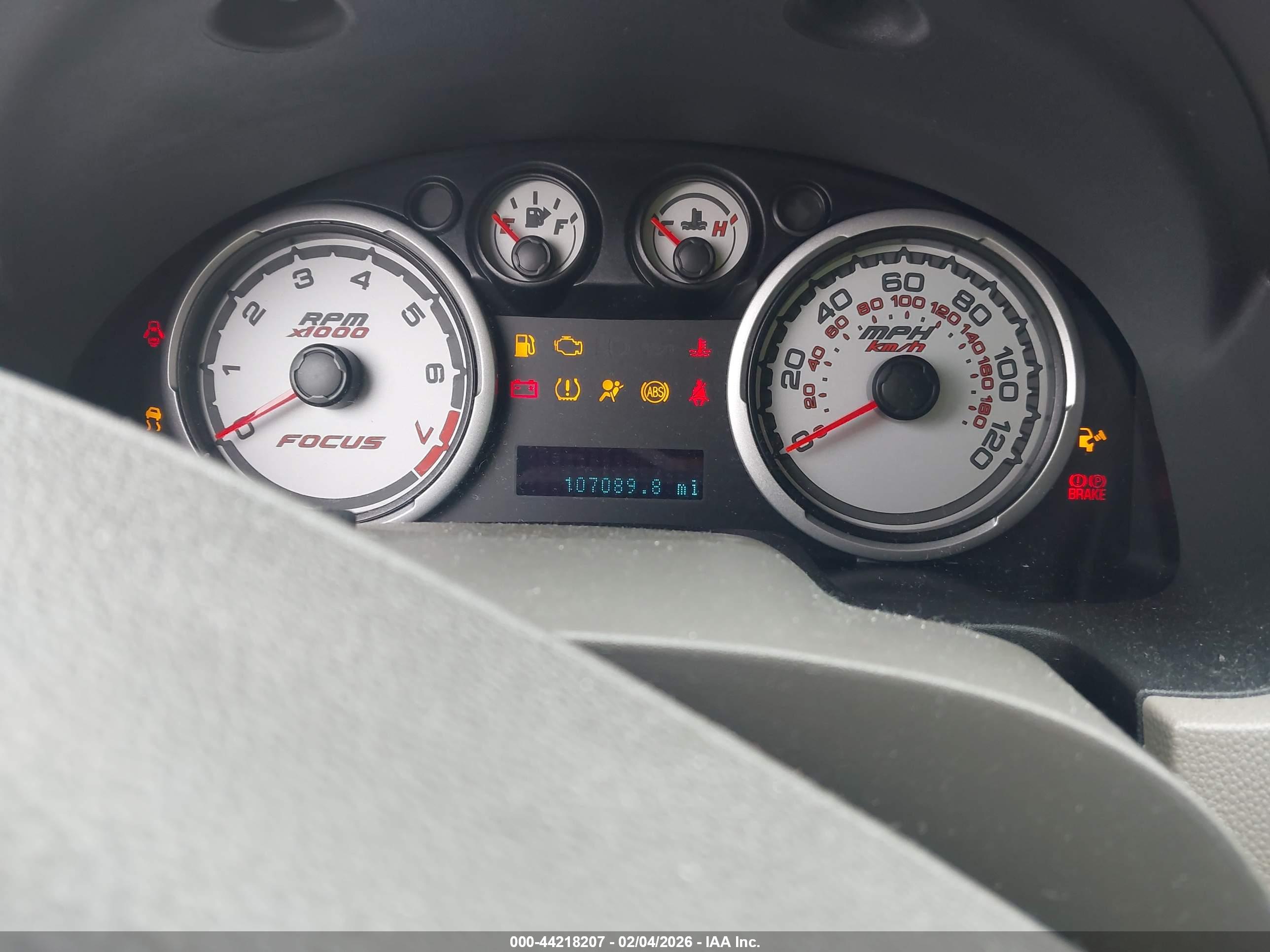 FORD FOCUS image 7