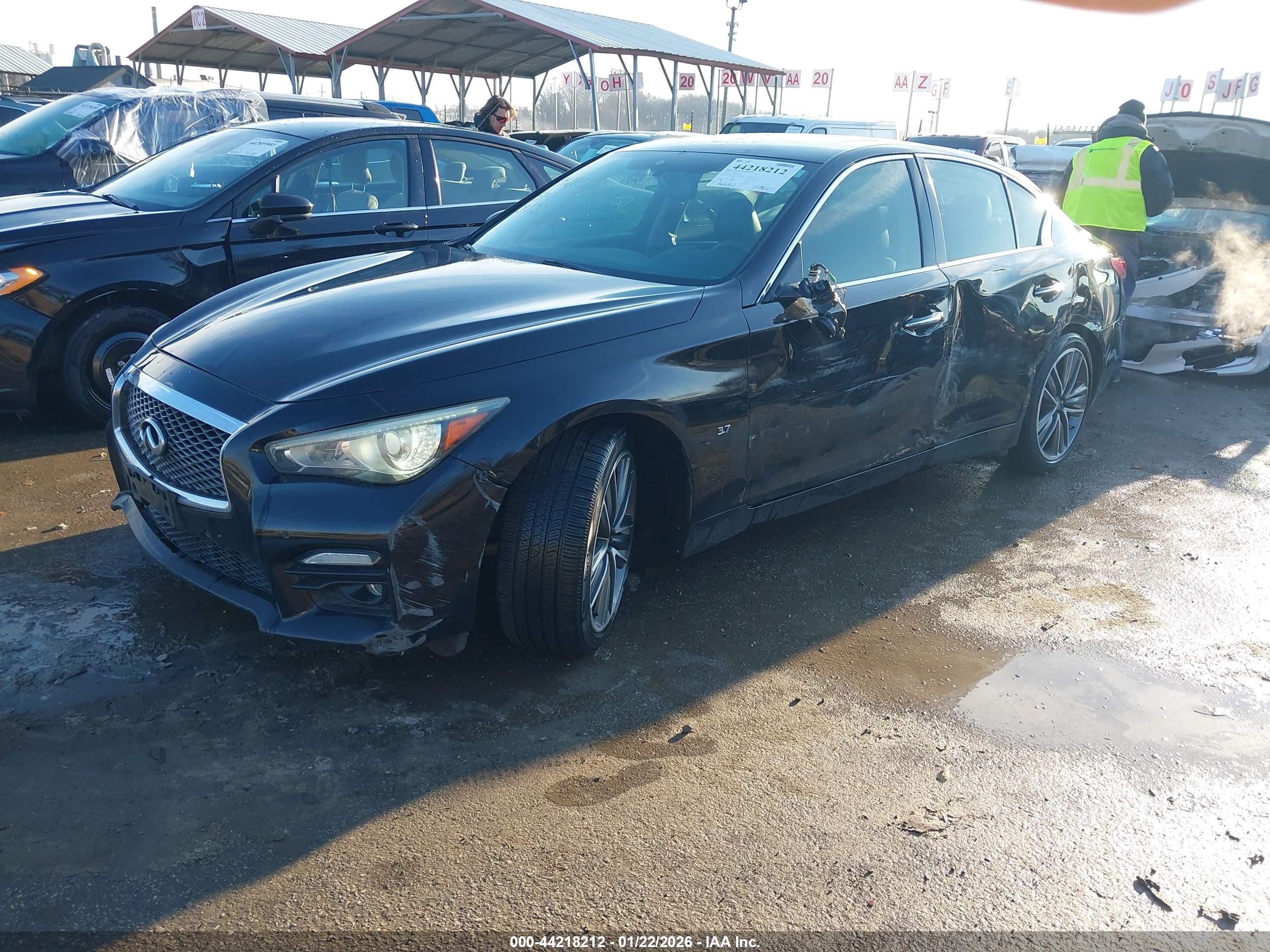 INFINITI Q50 image 2