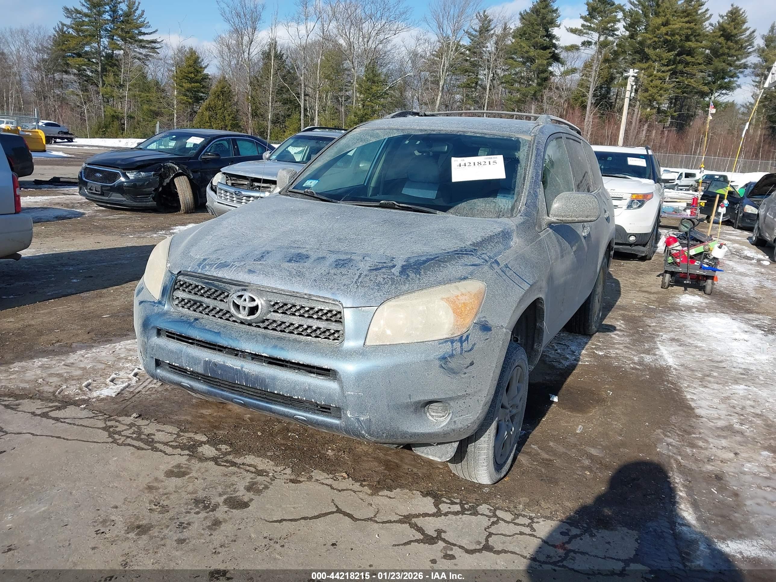 TOYOTA RAV4 image 2