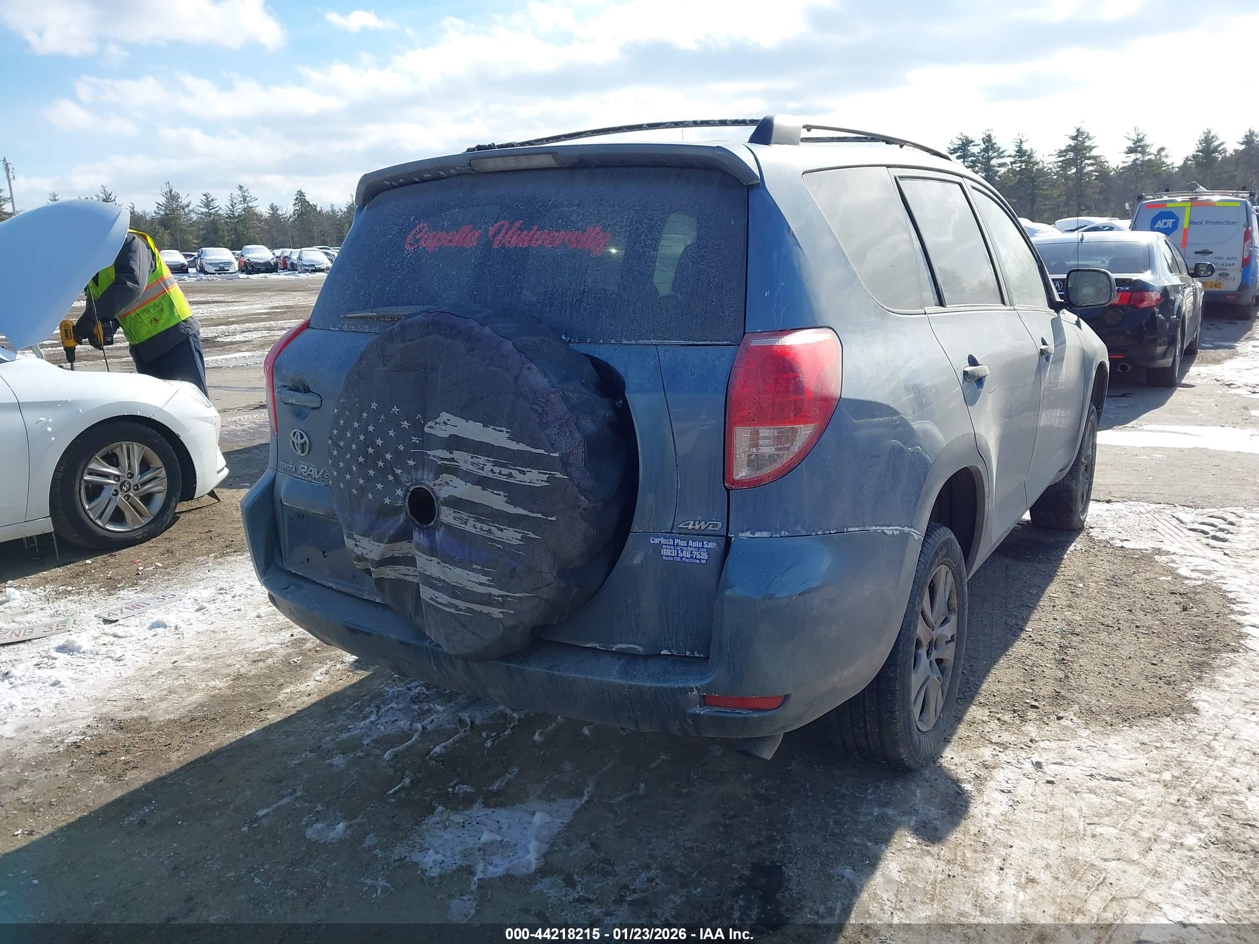 TOYOTA RAV4 image 4