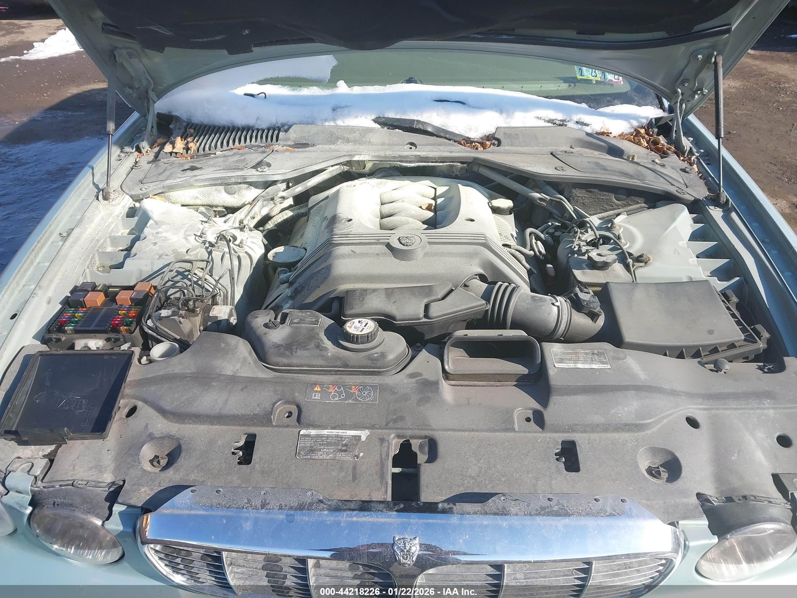 JAGUAR XJ image 10