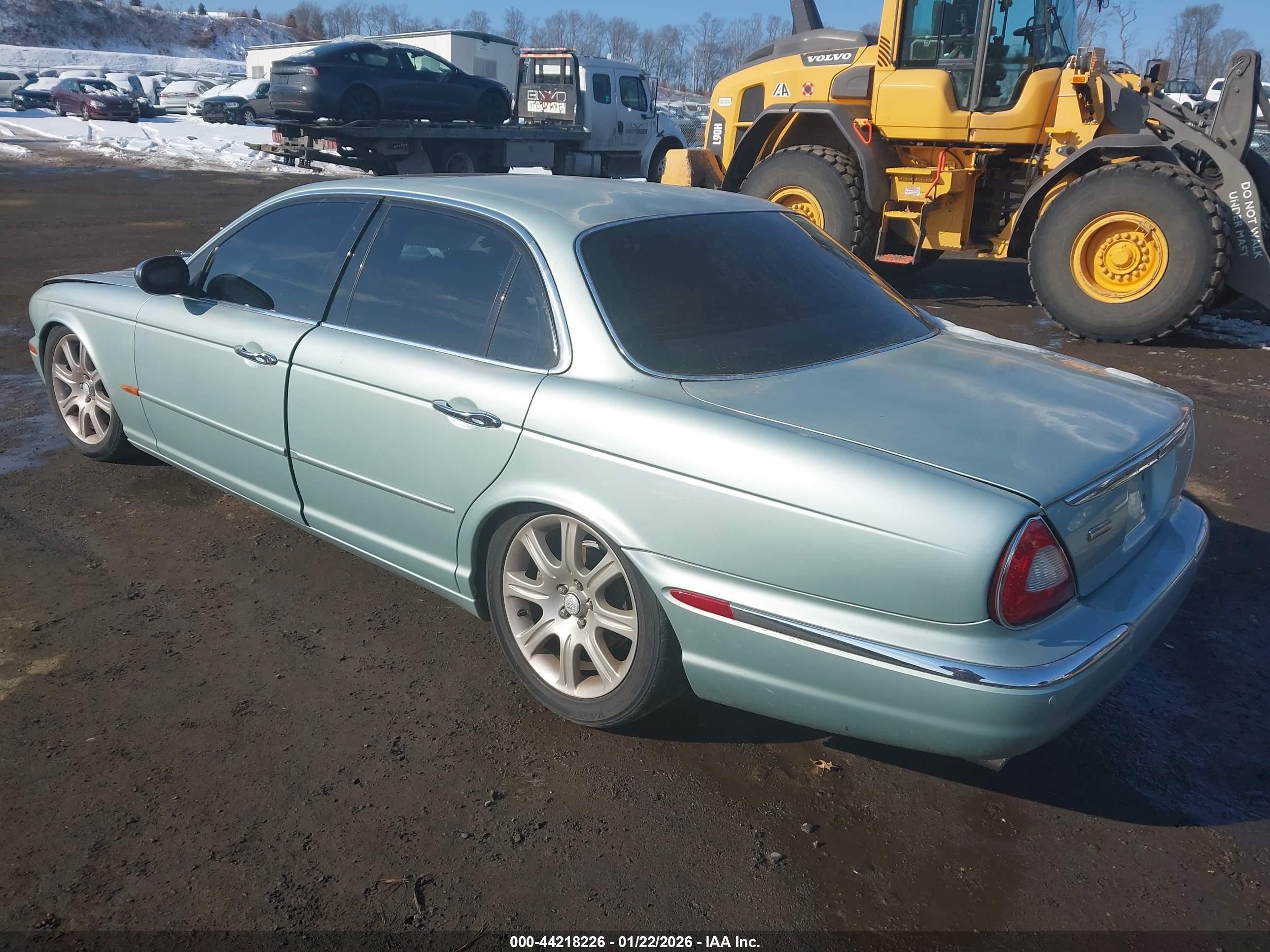 JAGUAR XJ image 3