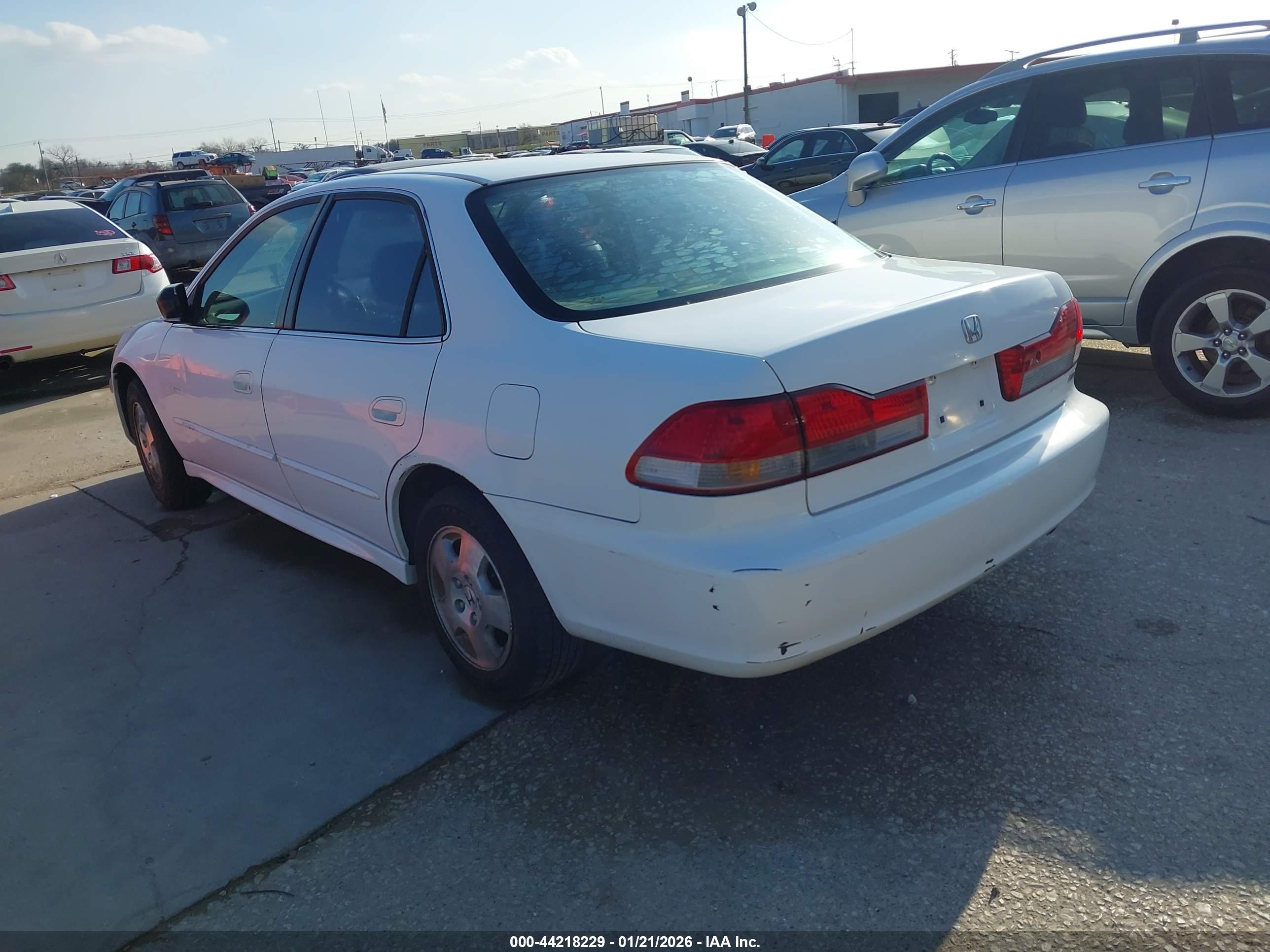 HONDA ACCORD image 3
