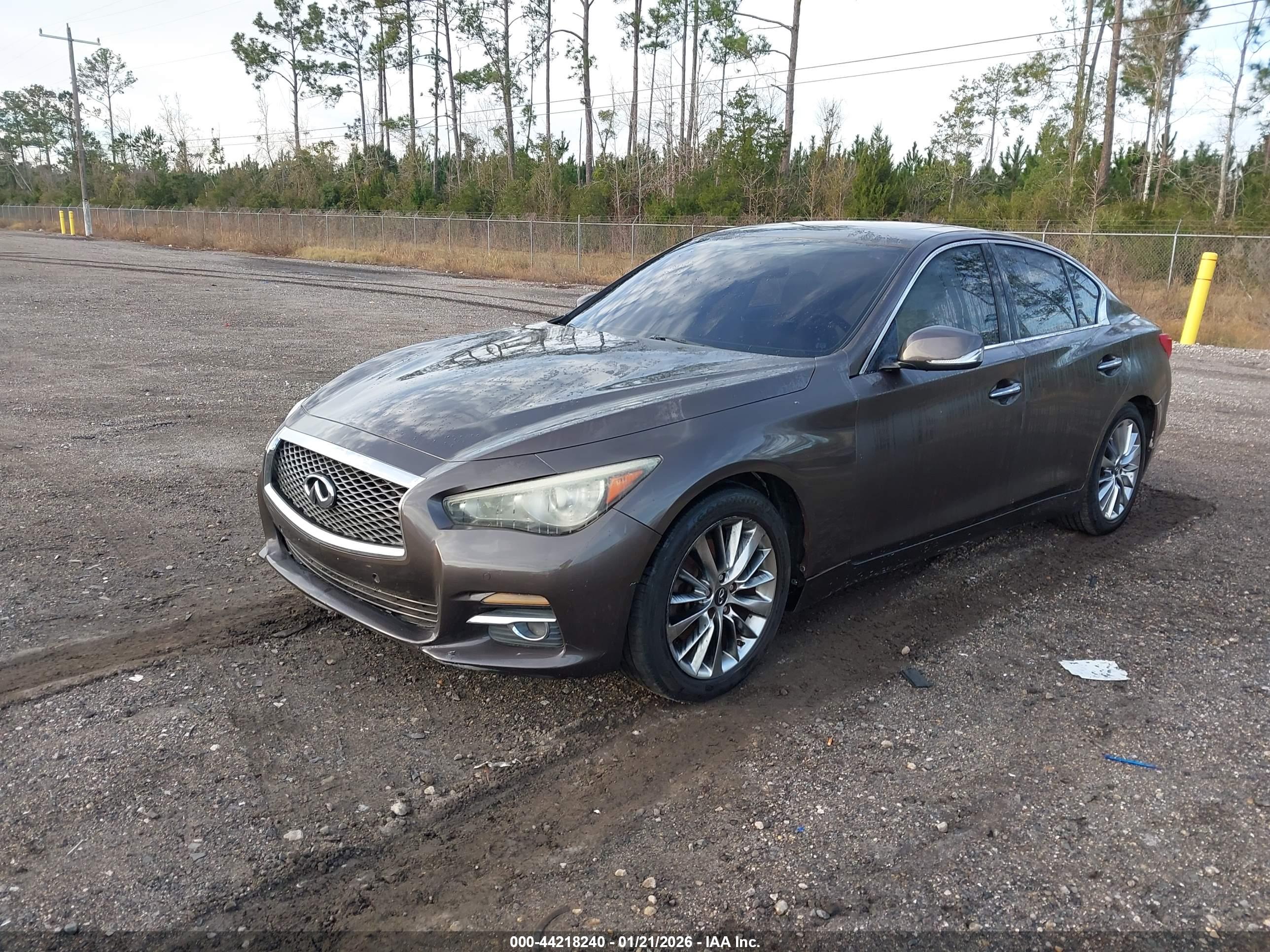 INFINITI Q50 image 2