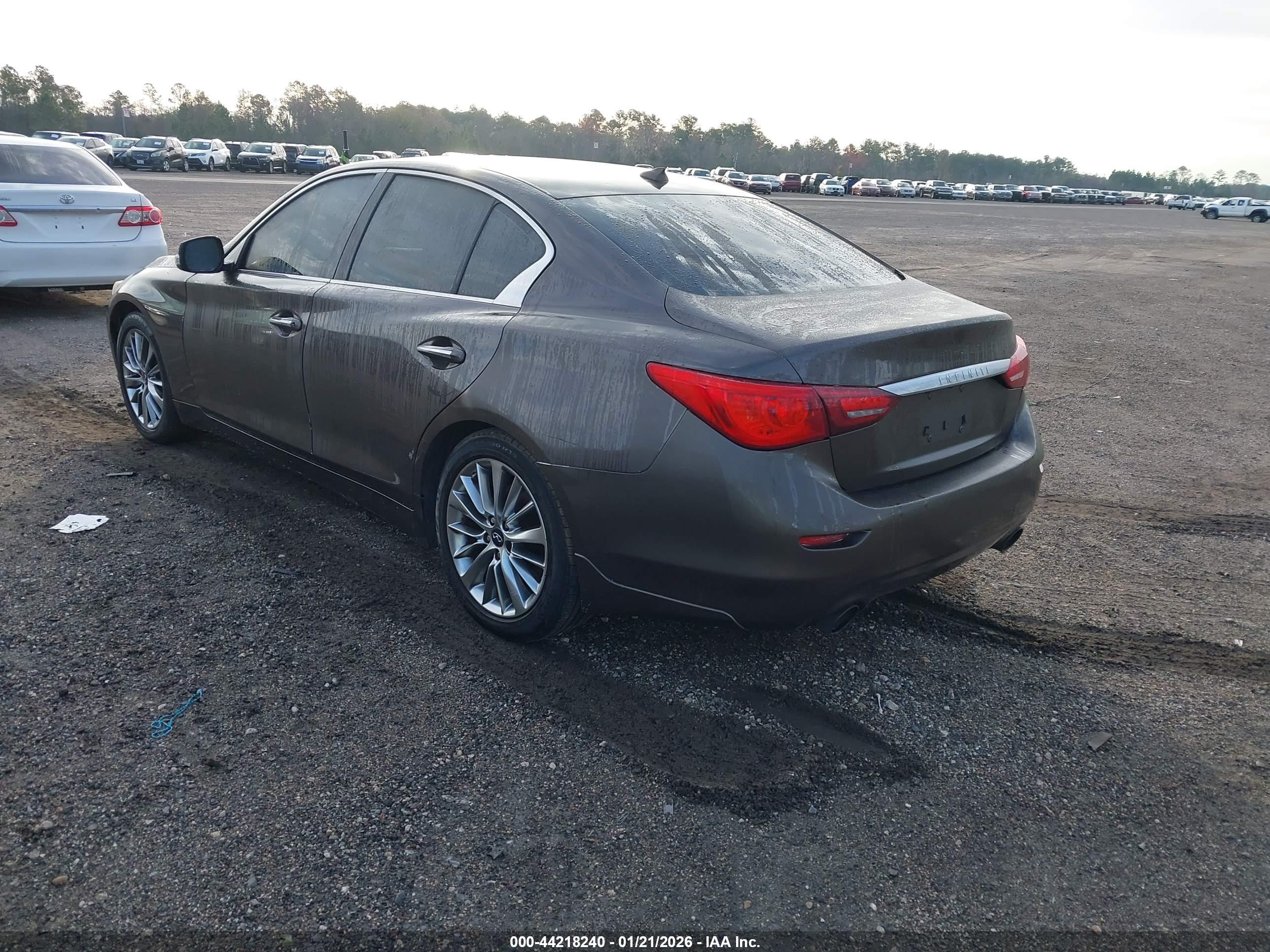INFINITI Q50 image 3