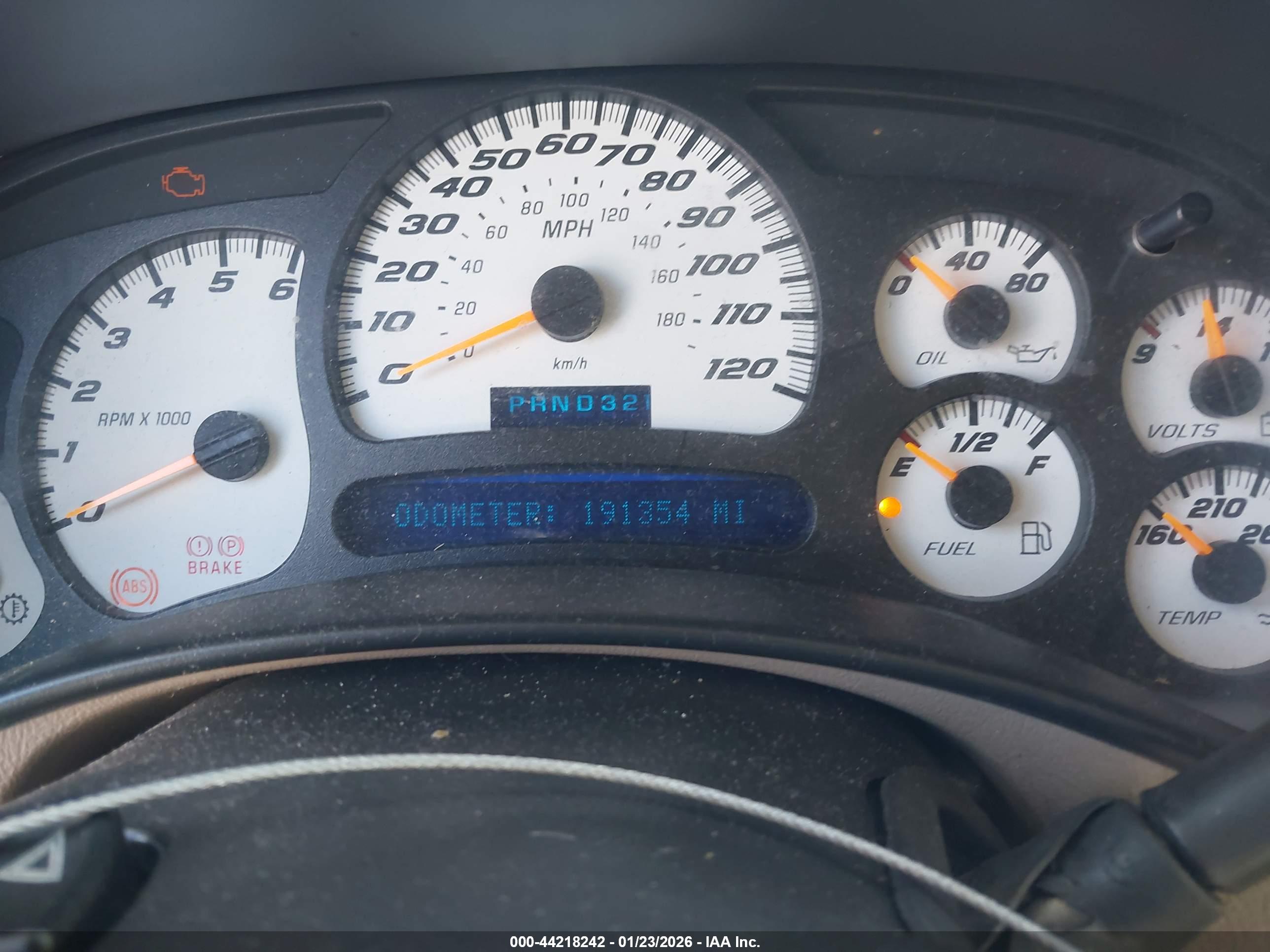 CHEVROLET SILVERADO image 7