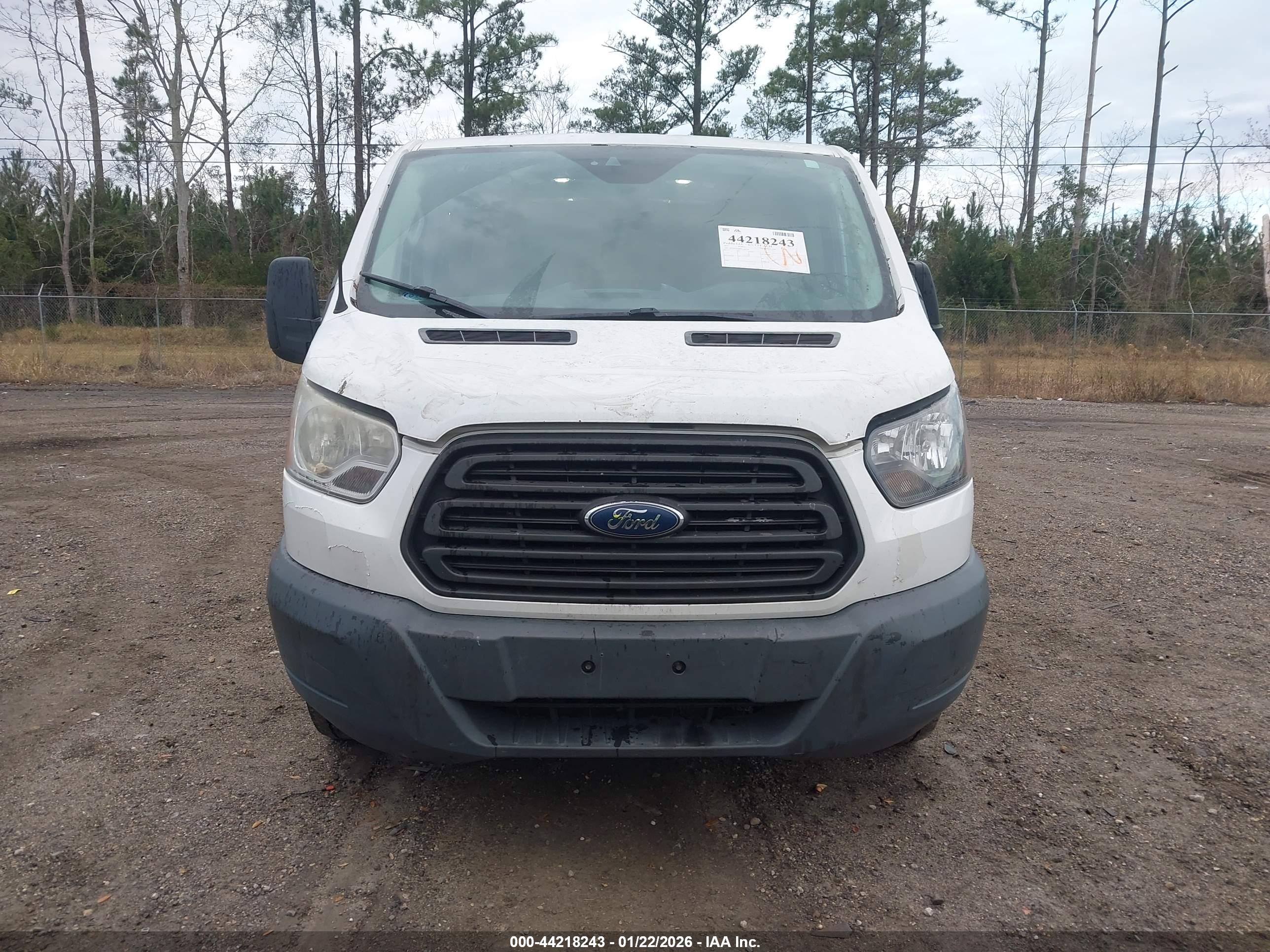 FORD TRANSIT-250 image 6
