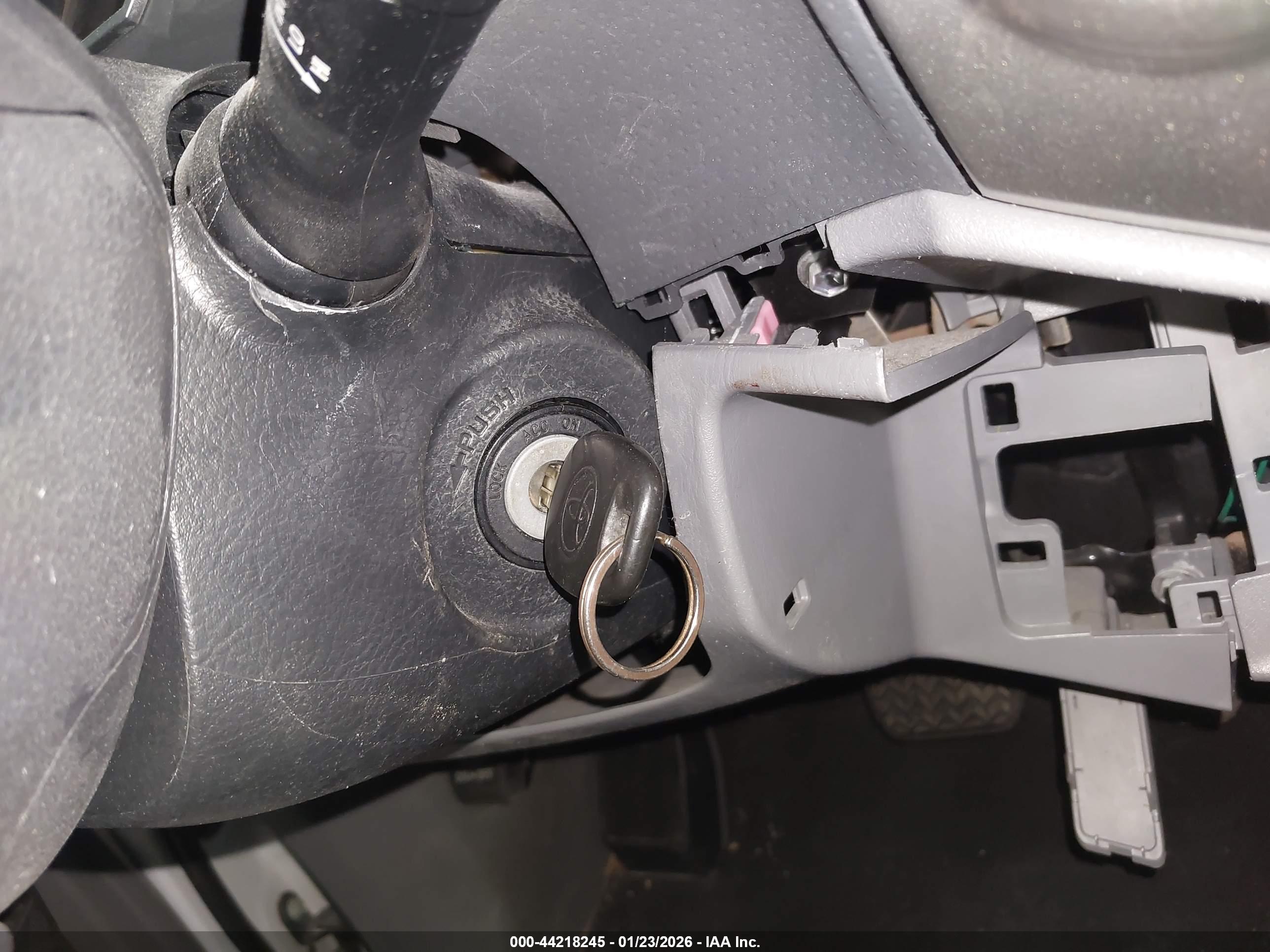TOYOTA TACOMA image 11