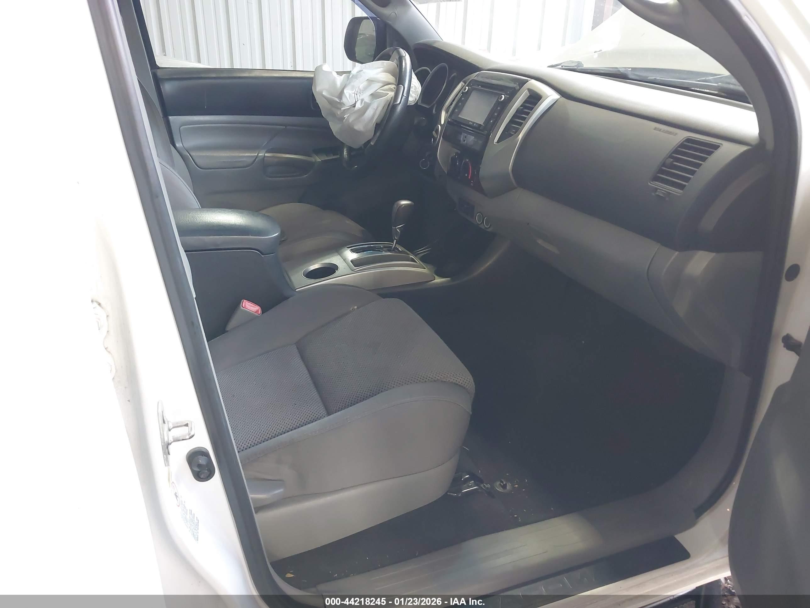 TOYOTA TACOMA image 5