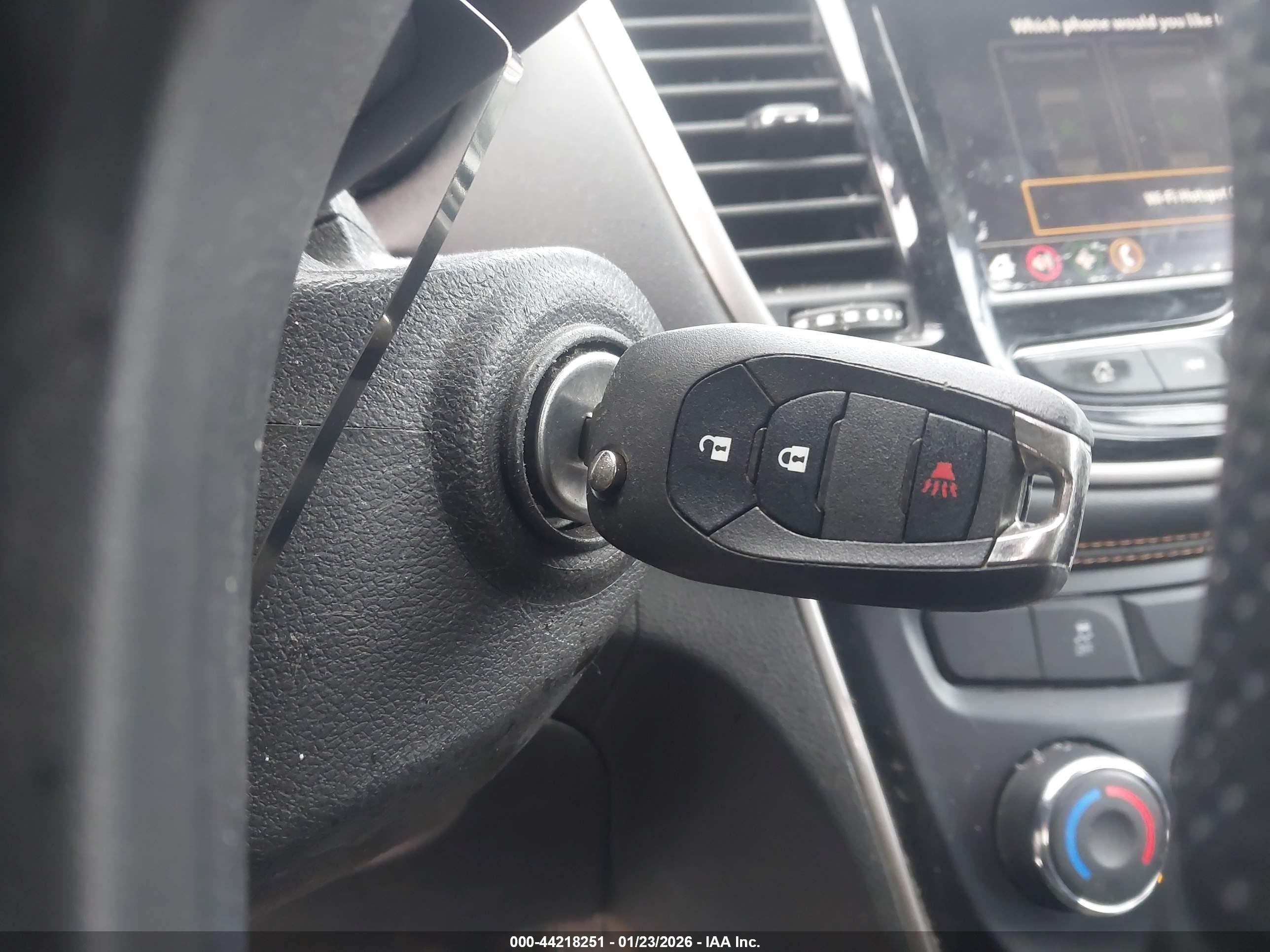 CHEVROLET TRAX image 11