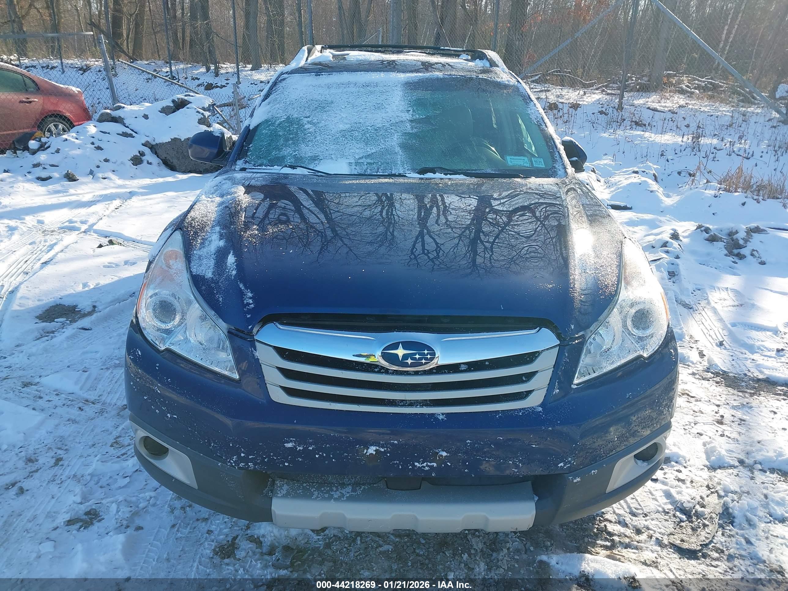 SUBARU OUTBACK image 6