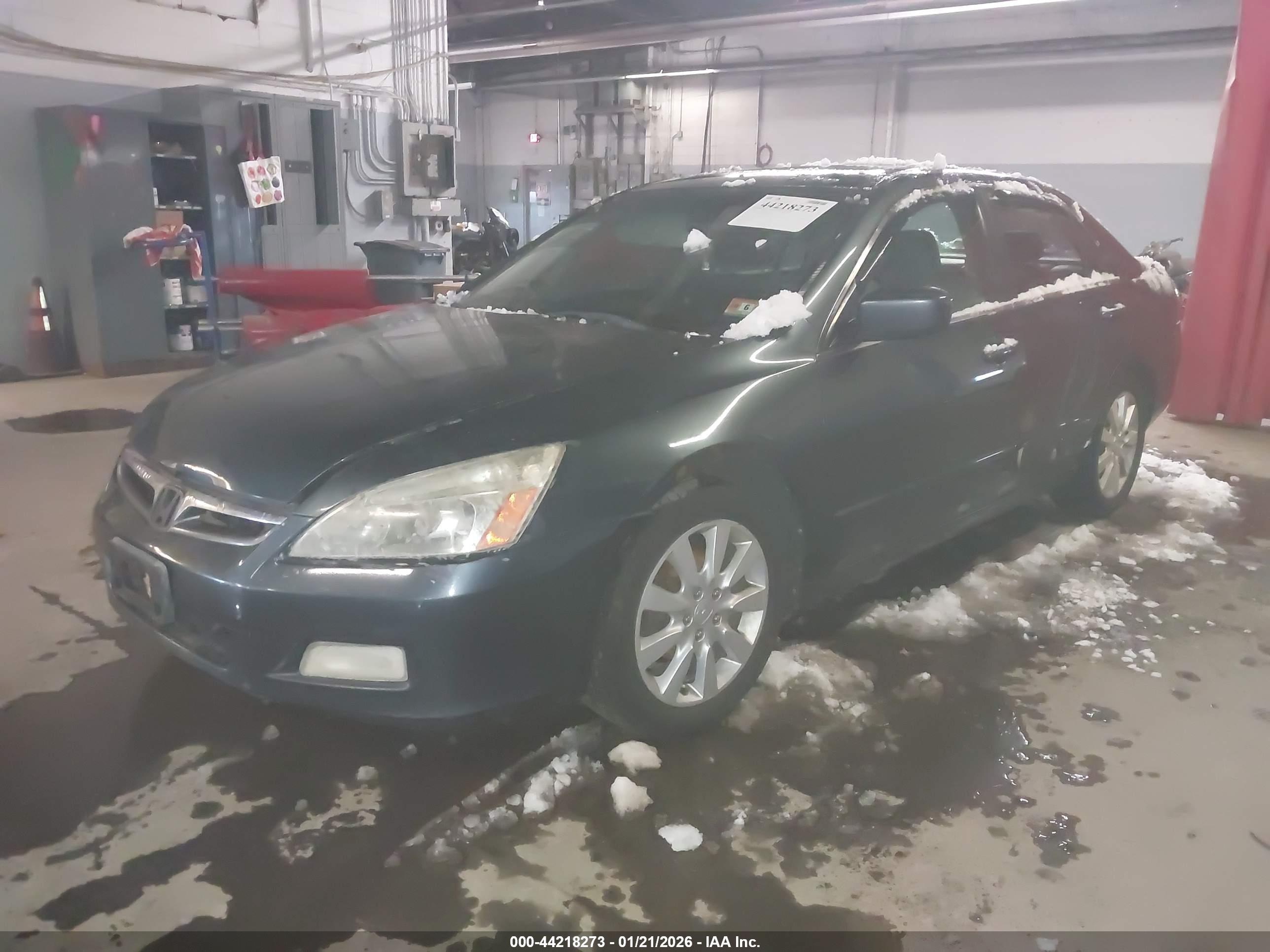 HONDA ACCORD image 2