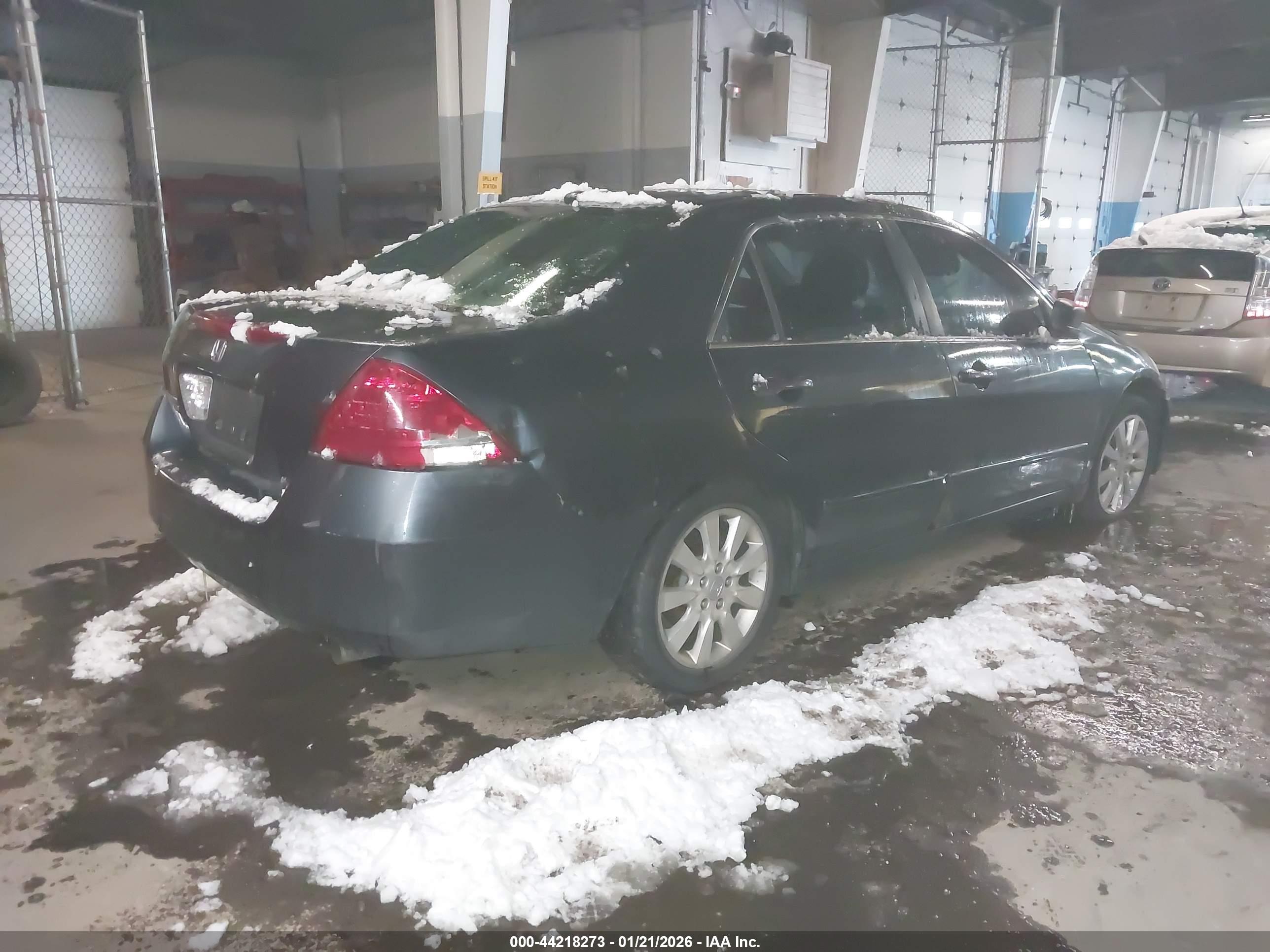 HONDA ACCORD image 4