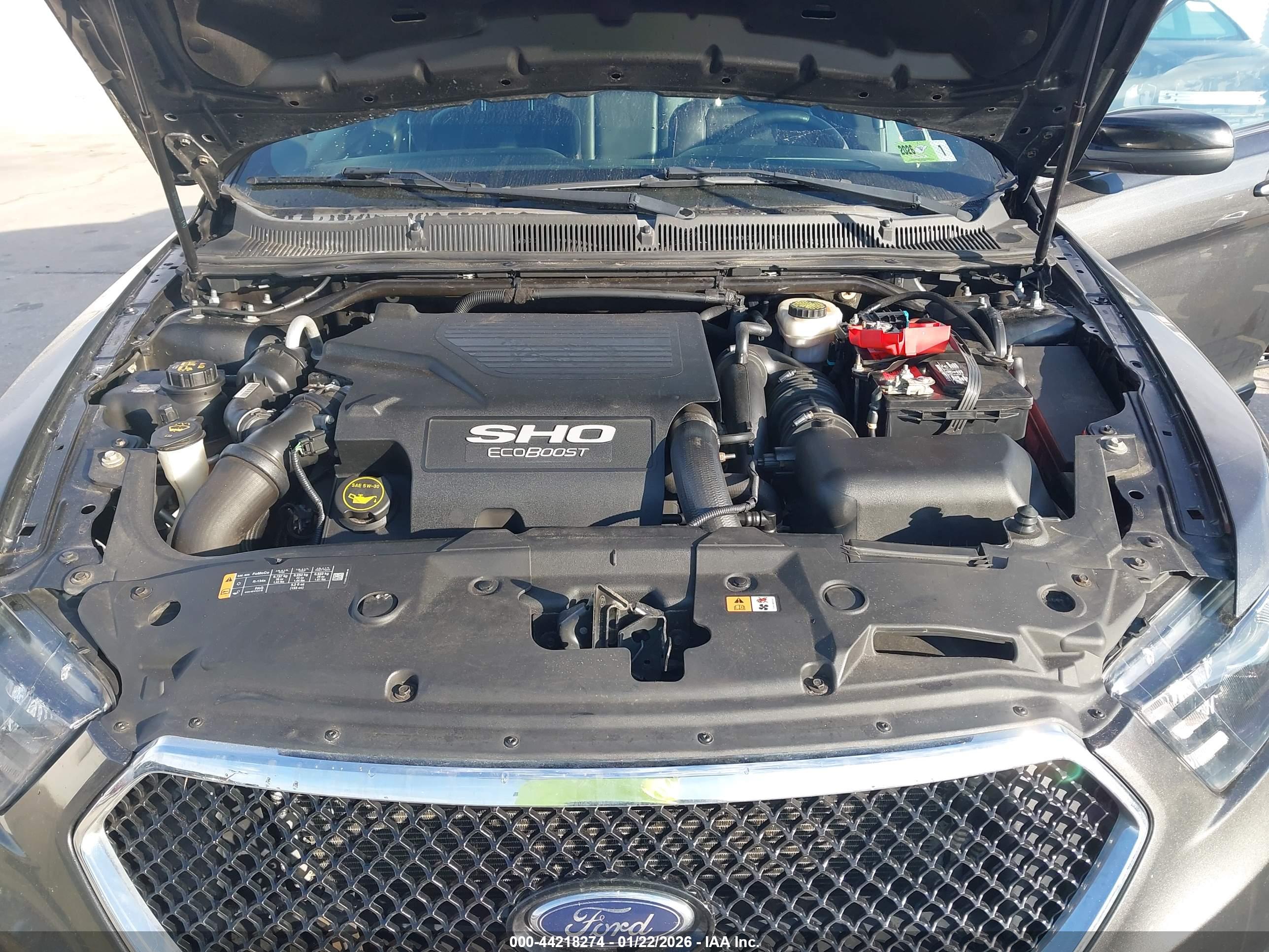 FORD TAURUS image 10