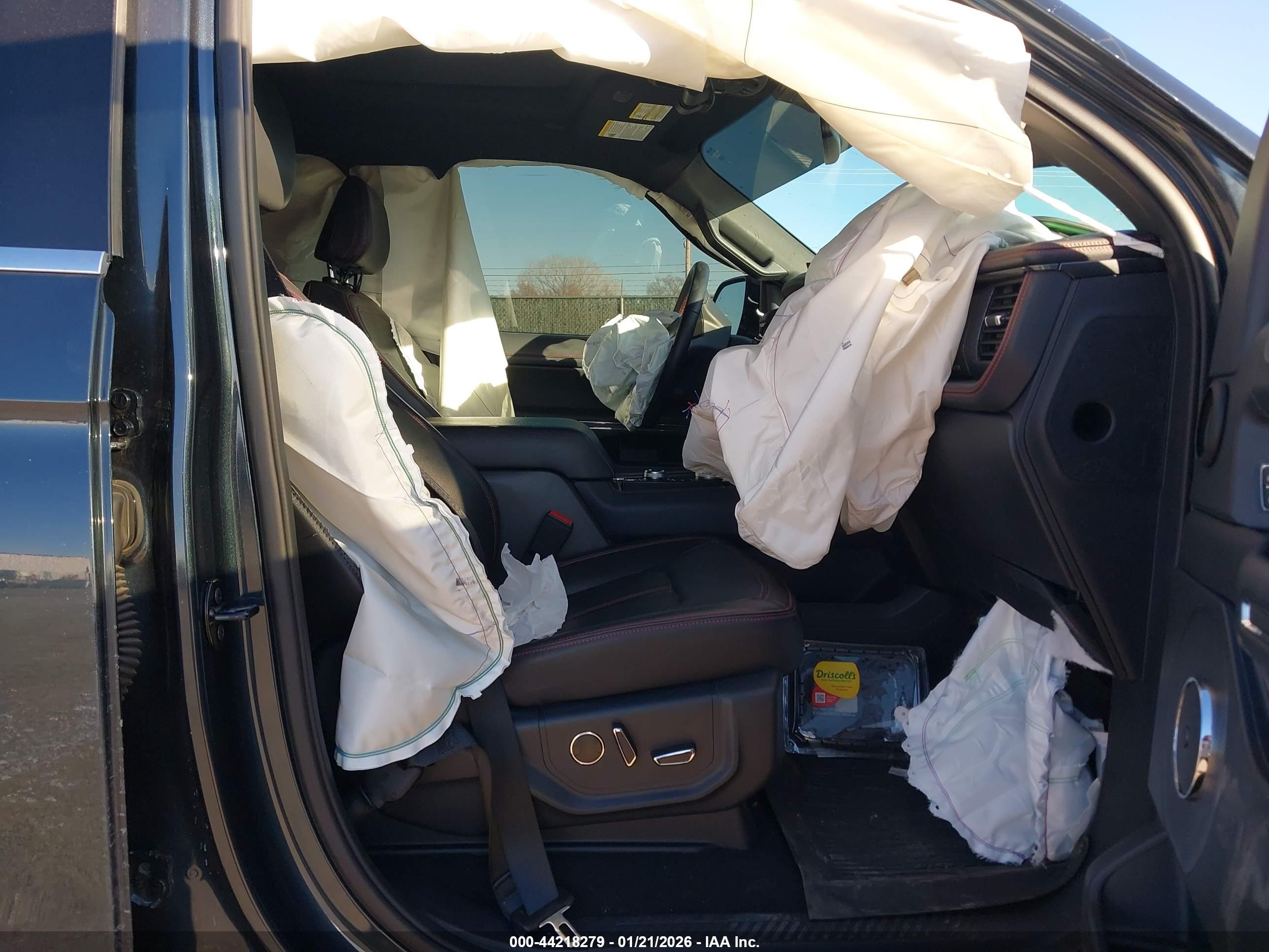 FORD EXPEDITION image 5