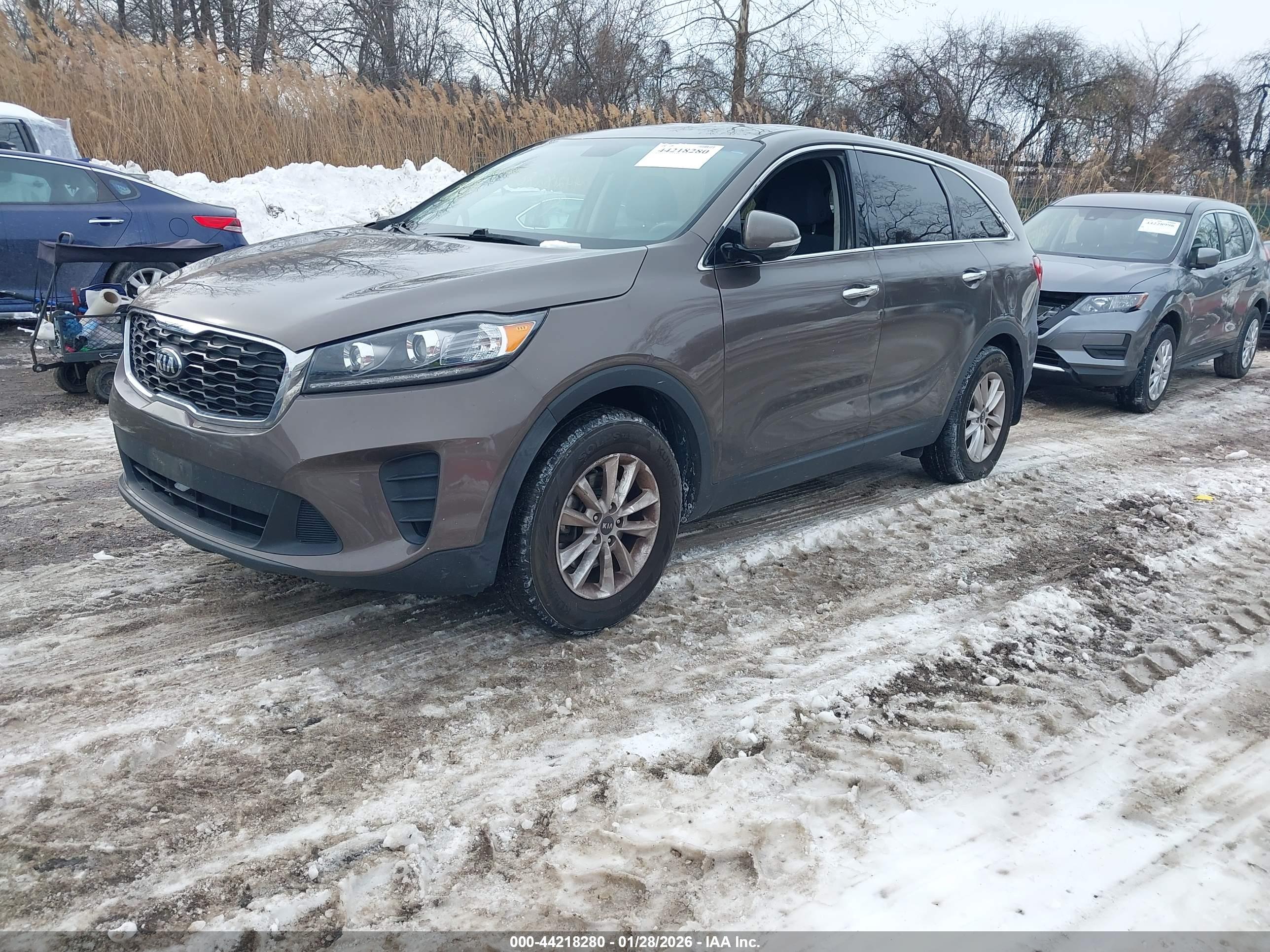 KIA SORENTO image 2