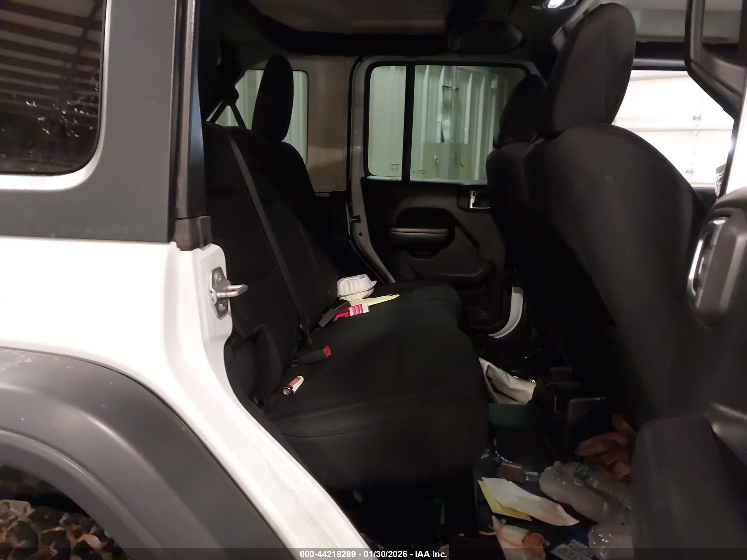 JEEP WRANGLER image 8