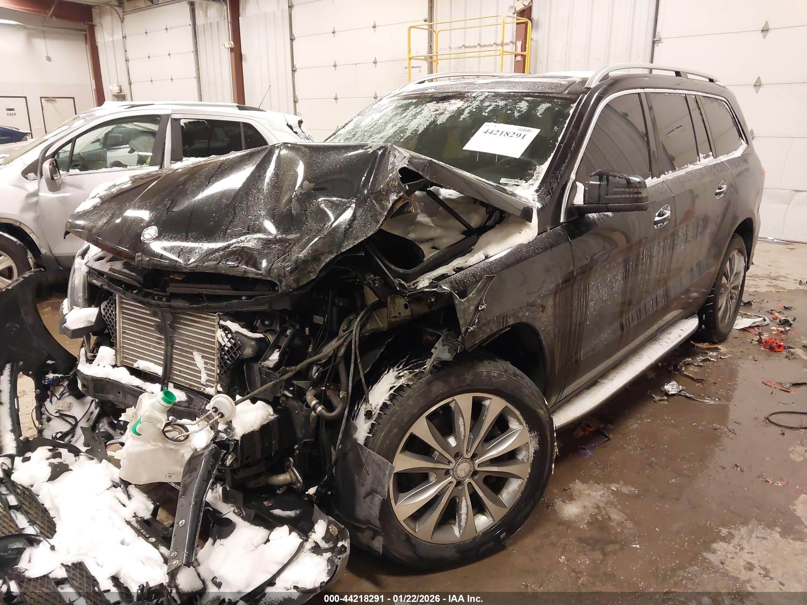 MERCEDES-BENZ GL image 2