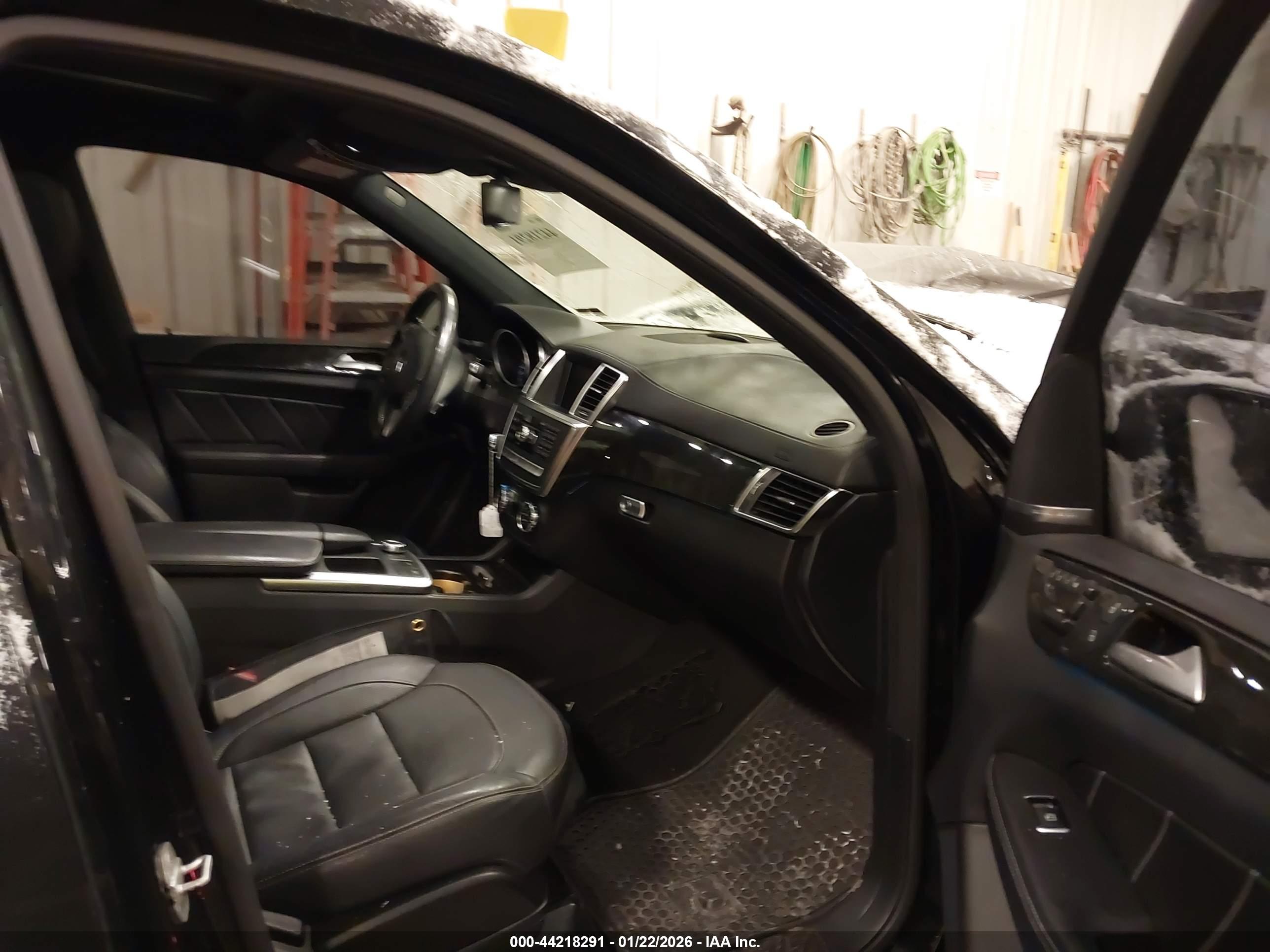 MERCEDES-BENZ GL image 5