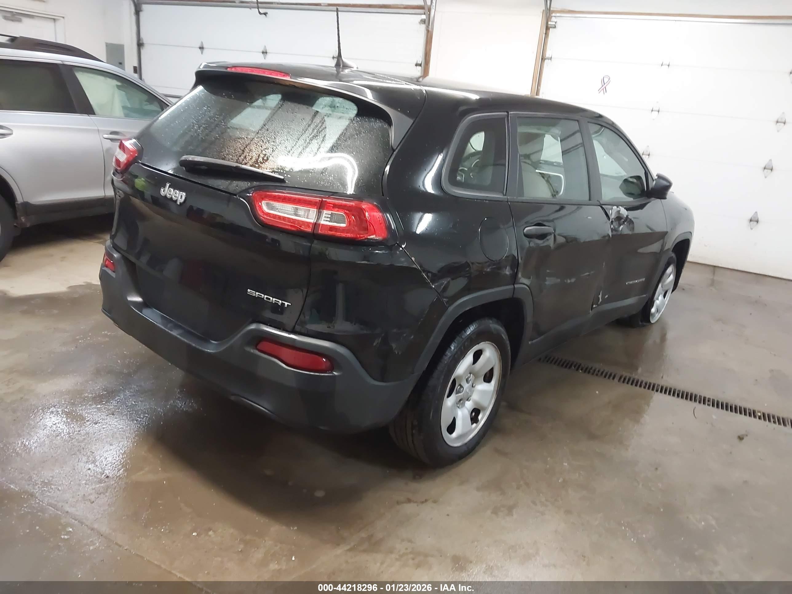 JEEP CHEROKEE image 4