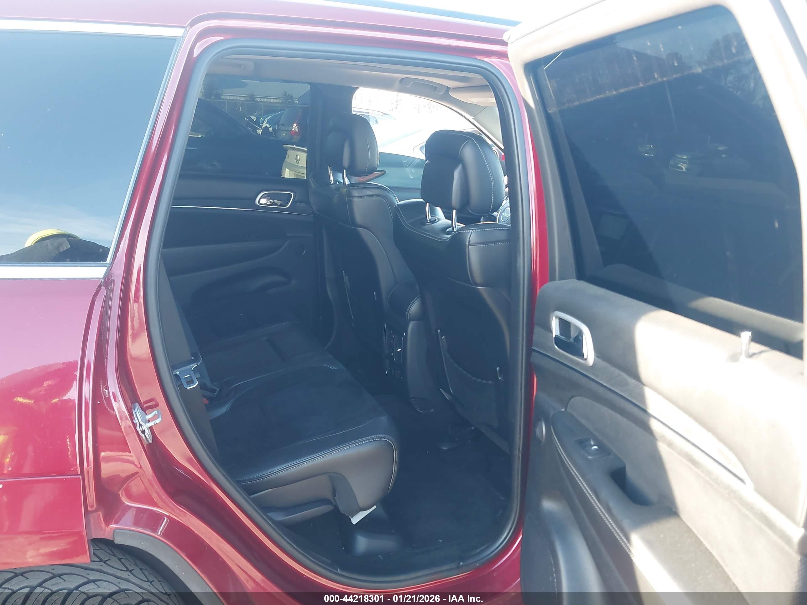 JEEP GRAND image 8