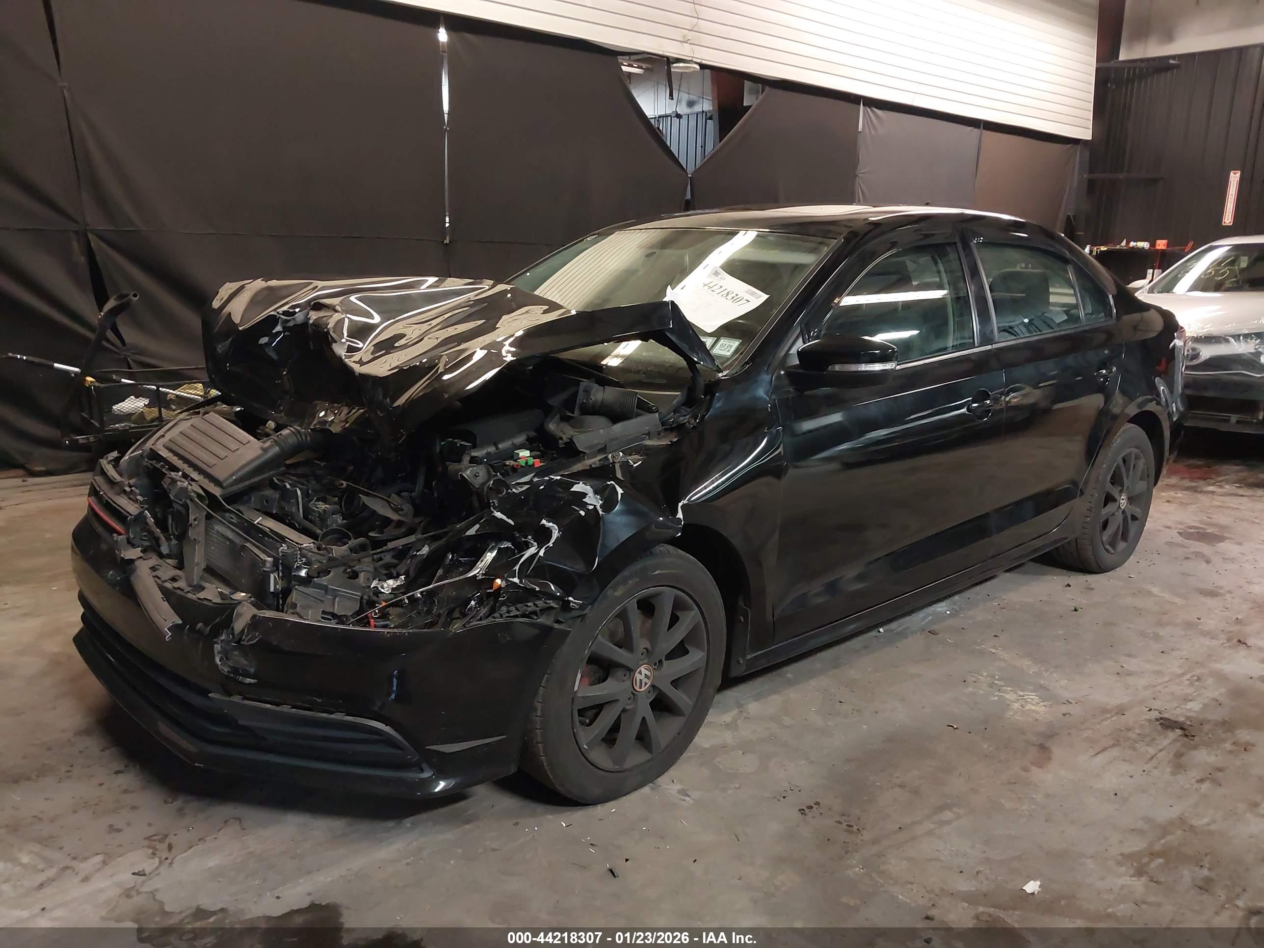 VOLKSWAGEN JETTA image 2
