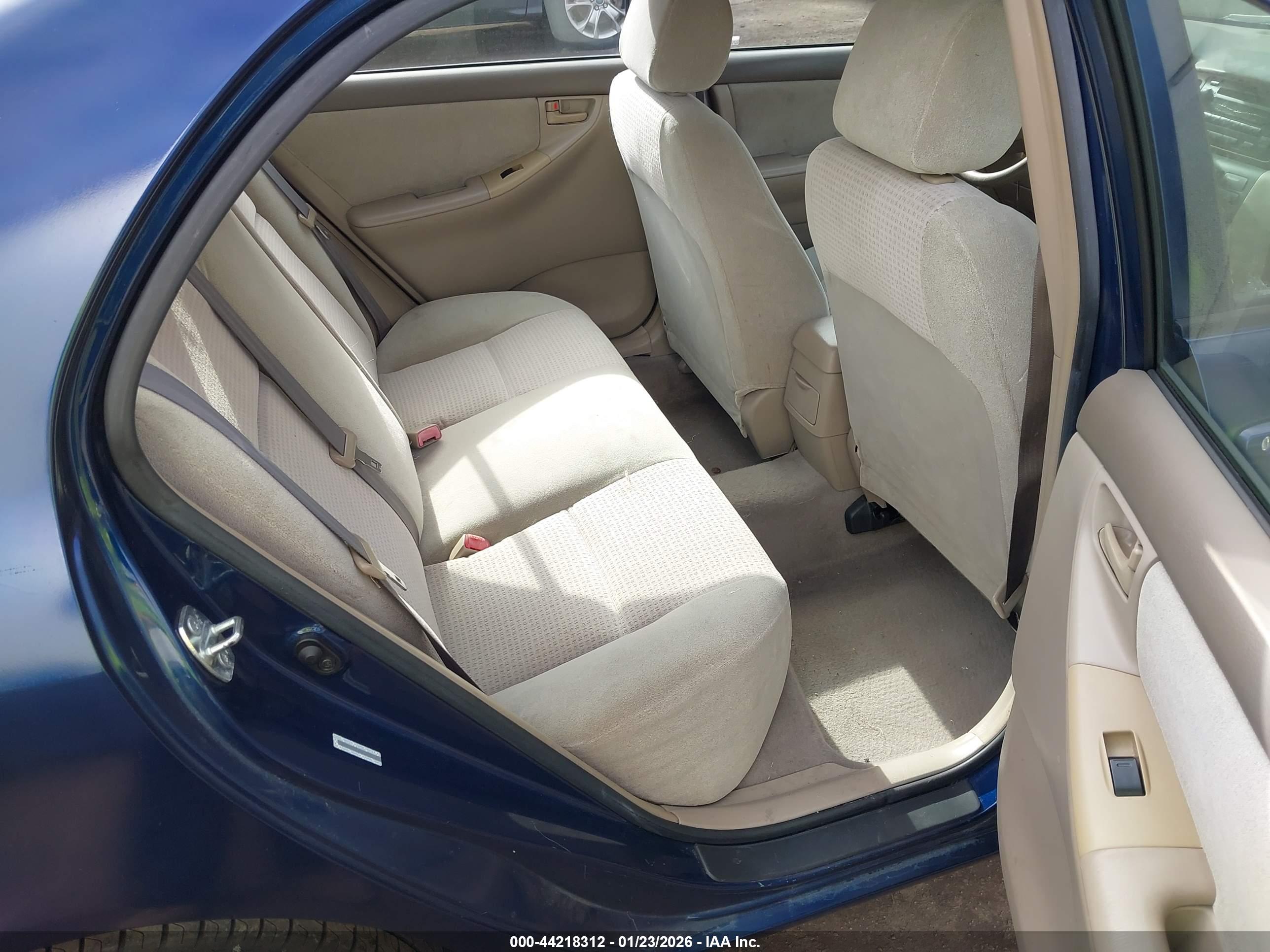 TOYOTA COROLLA image 8