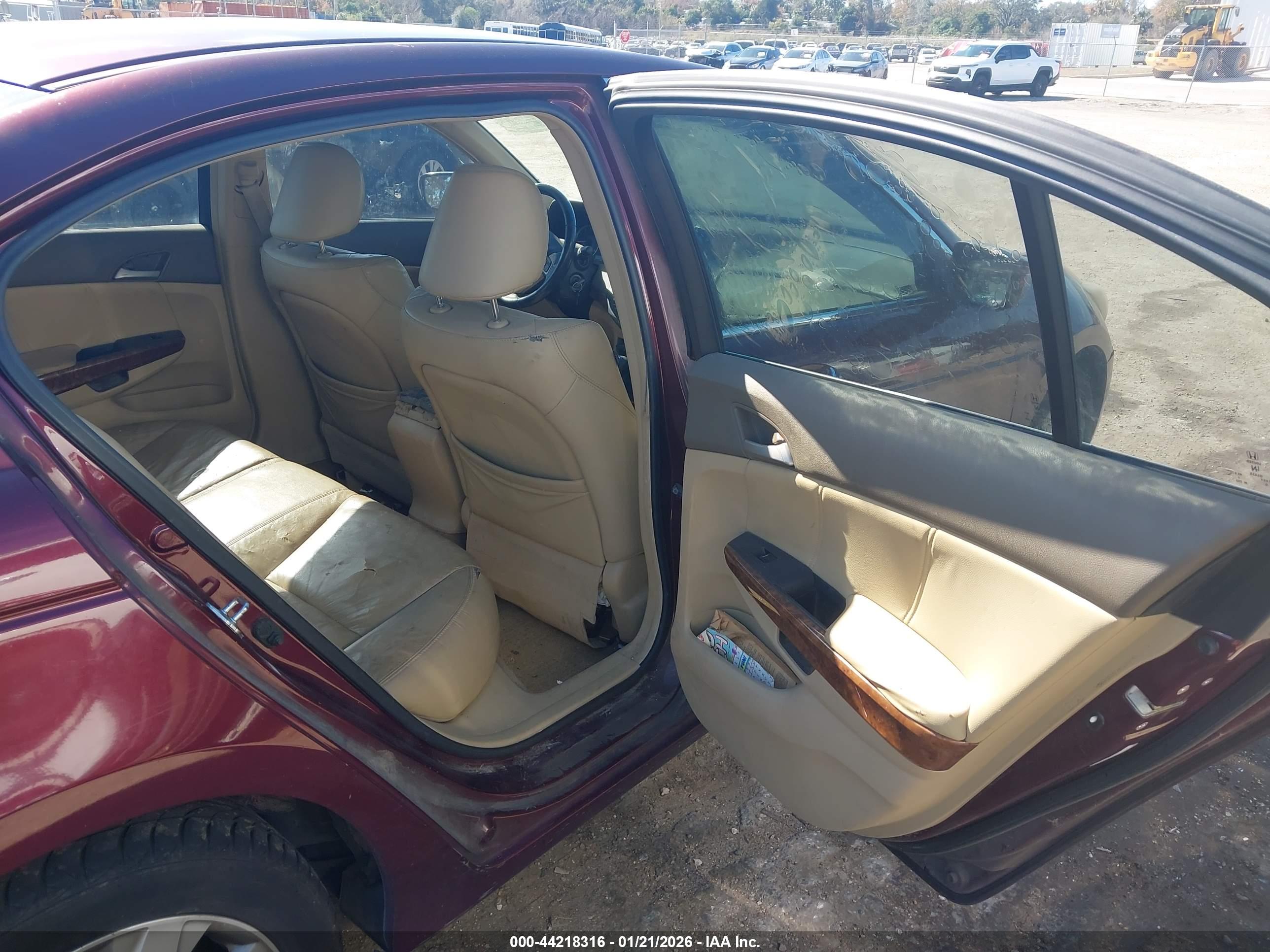 HONDA ACCORD image 8