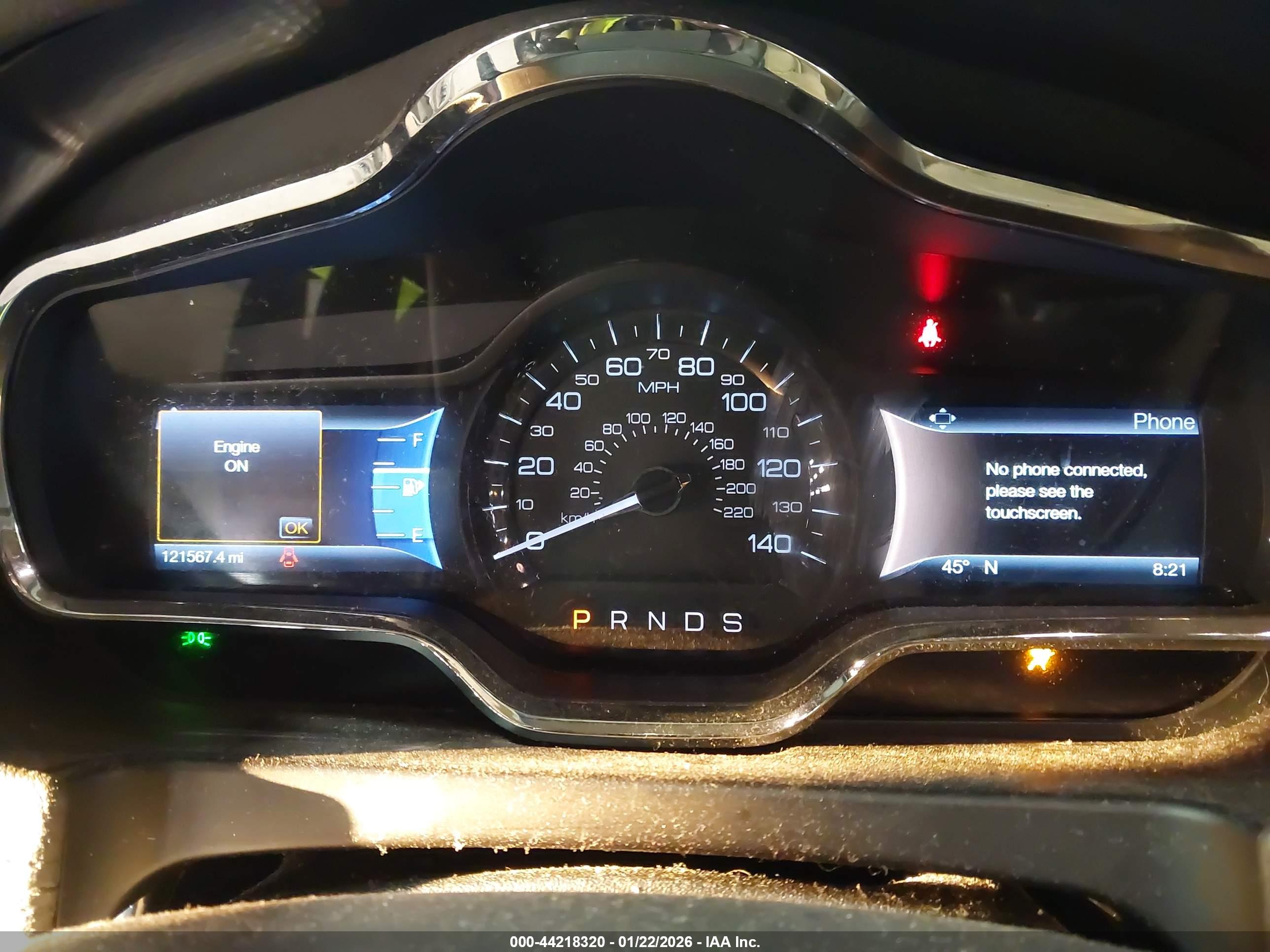 LINCOLN MKT image 7