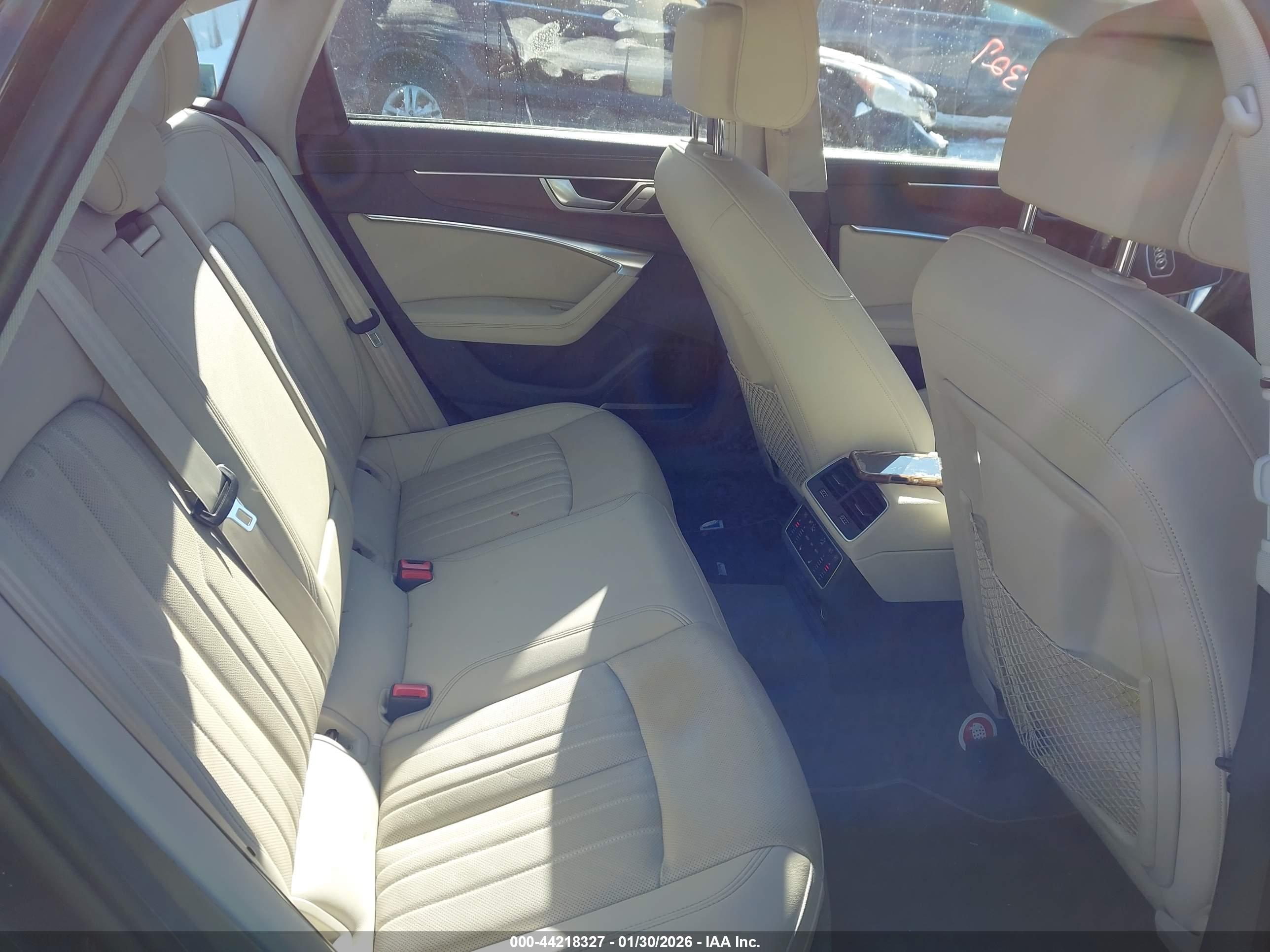 AUDI A6 image 8