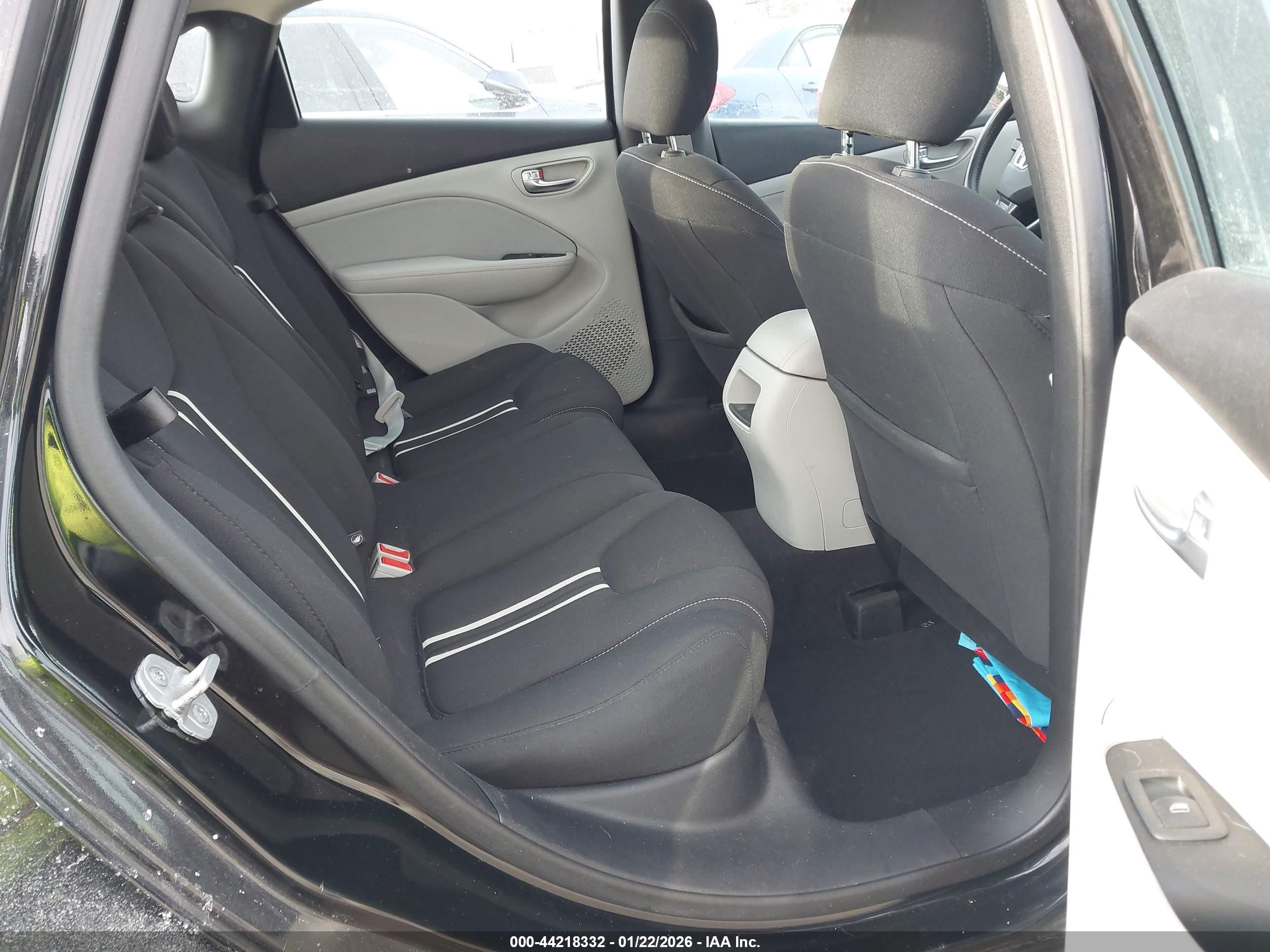 DODGE DART image 8