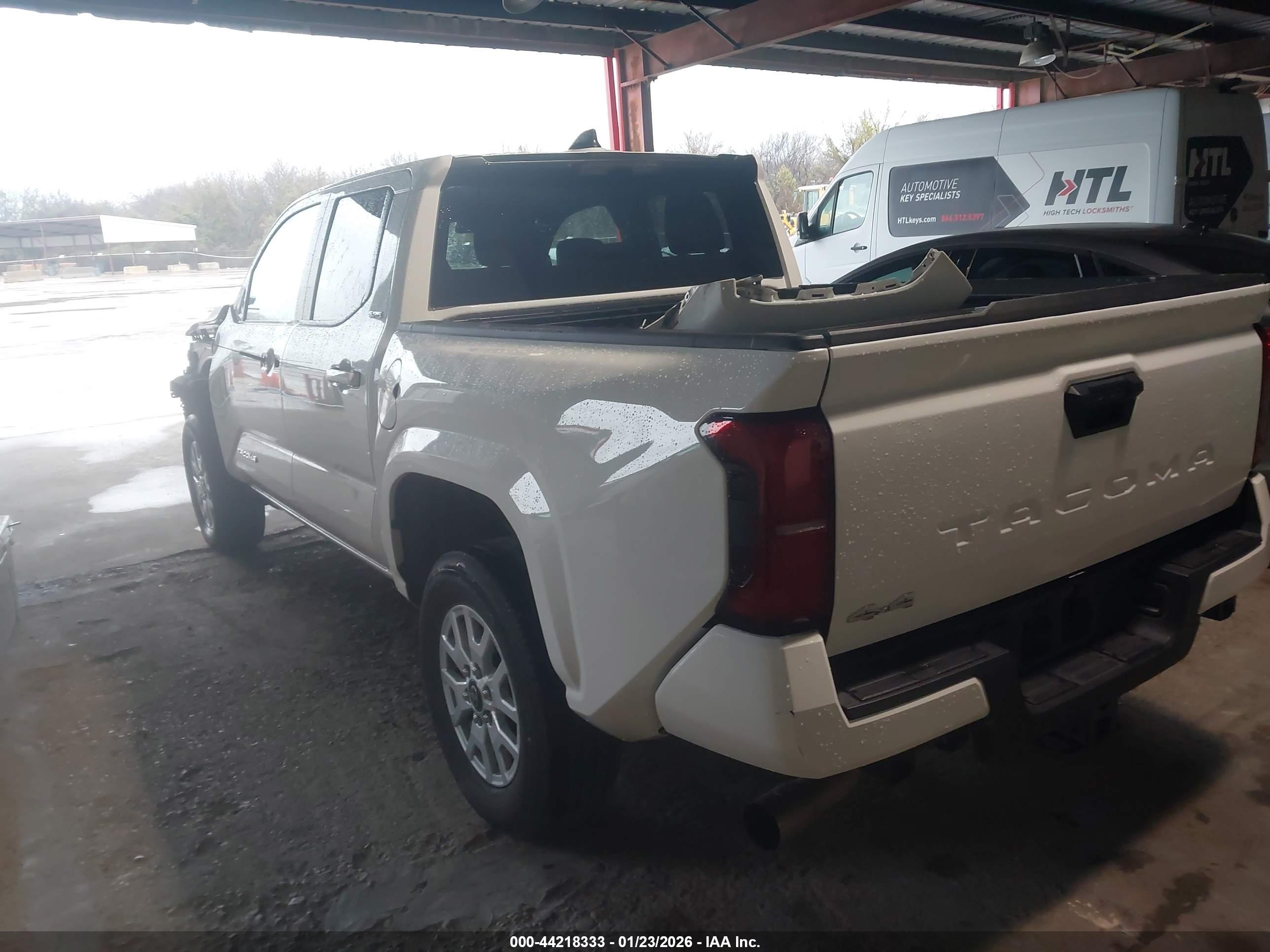 TOYOTA TACOMA image 3
