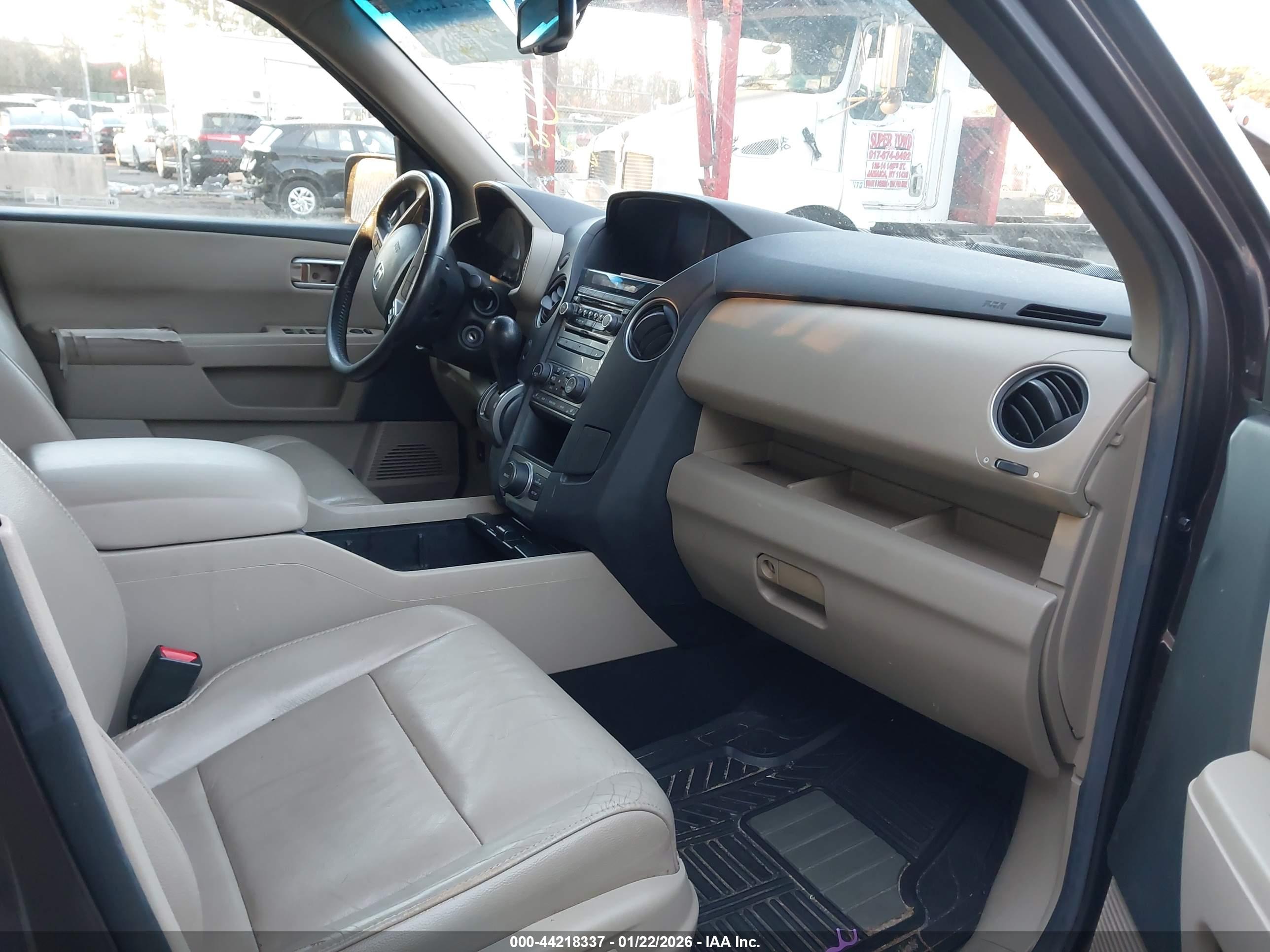 HONDA PILOT image 5