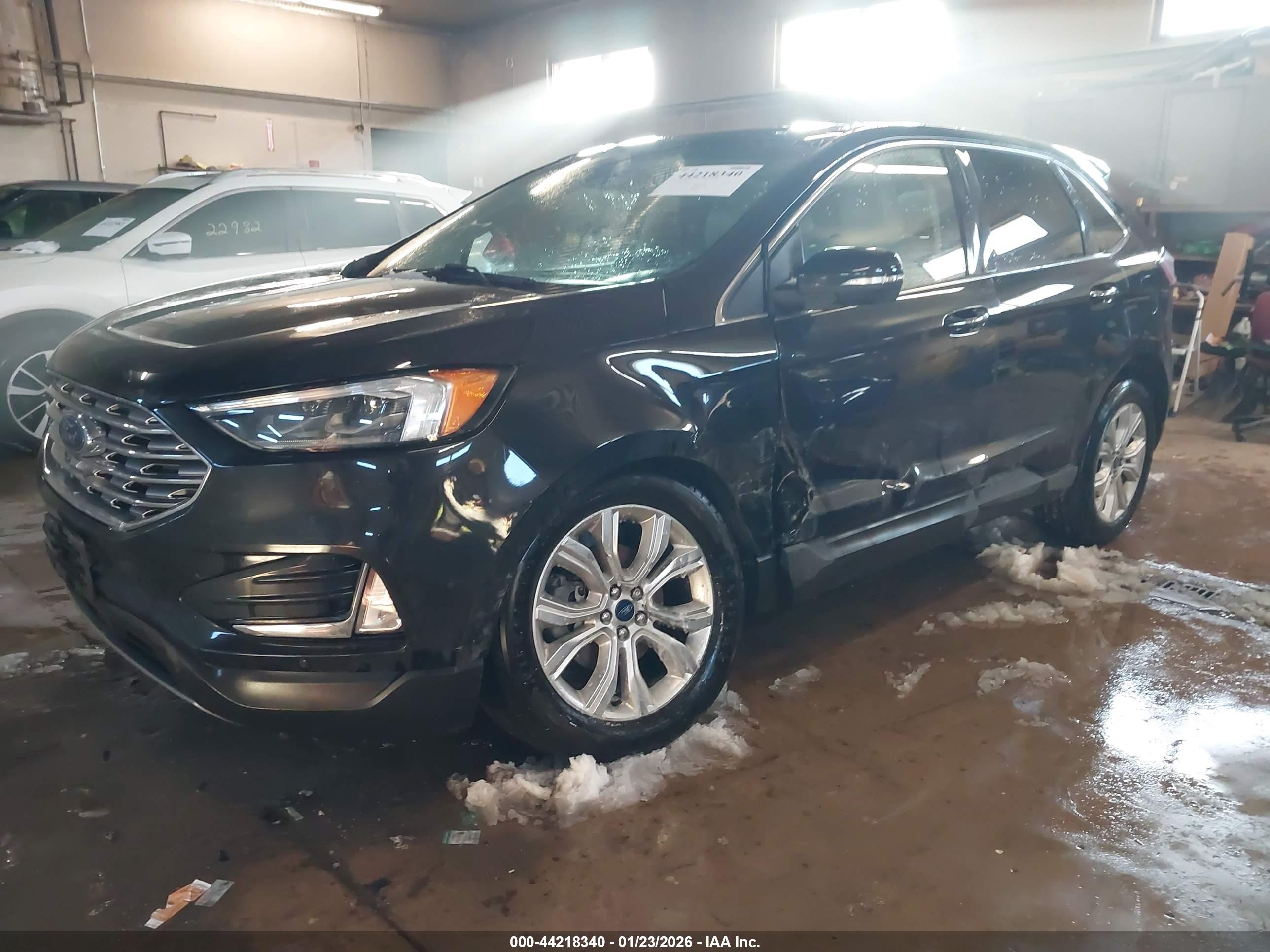 FORD EDGE image 2