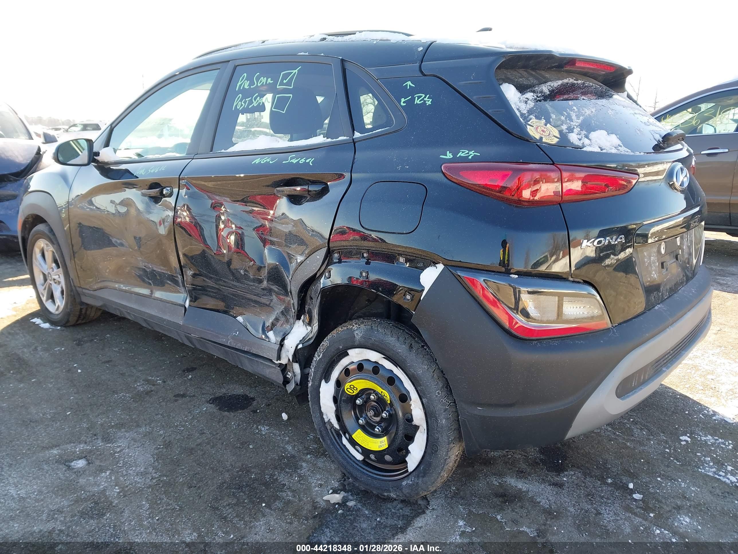 HYUNDAI KONA image 3
