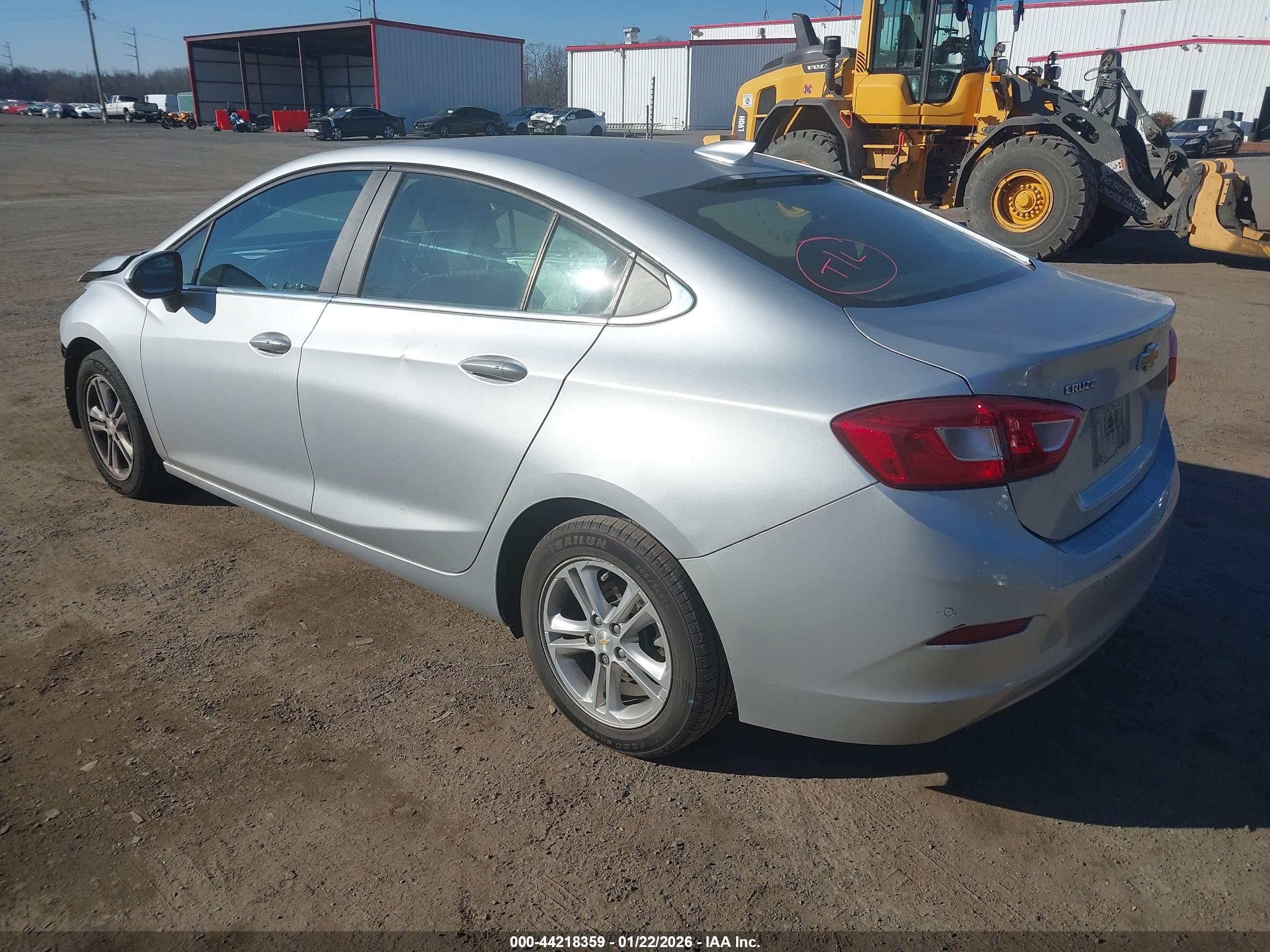 CHEVROLET CRUZE image 3