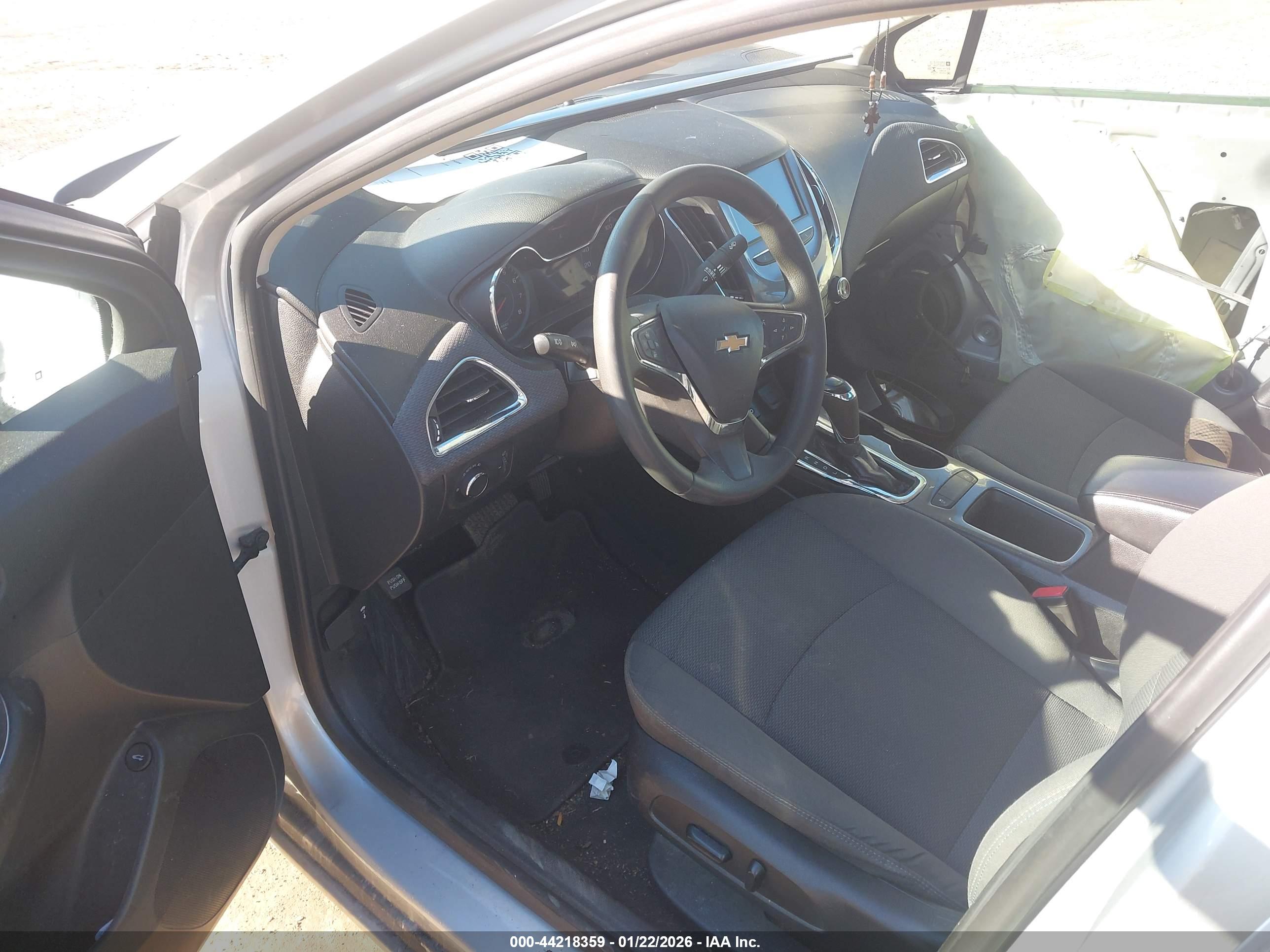 CHEVROLET CRUZE image 5