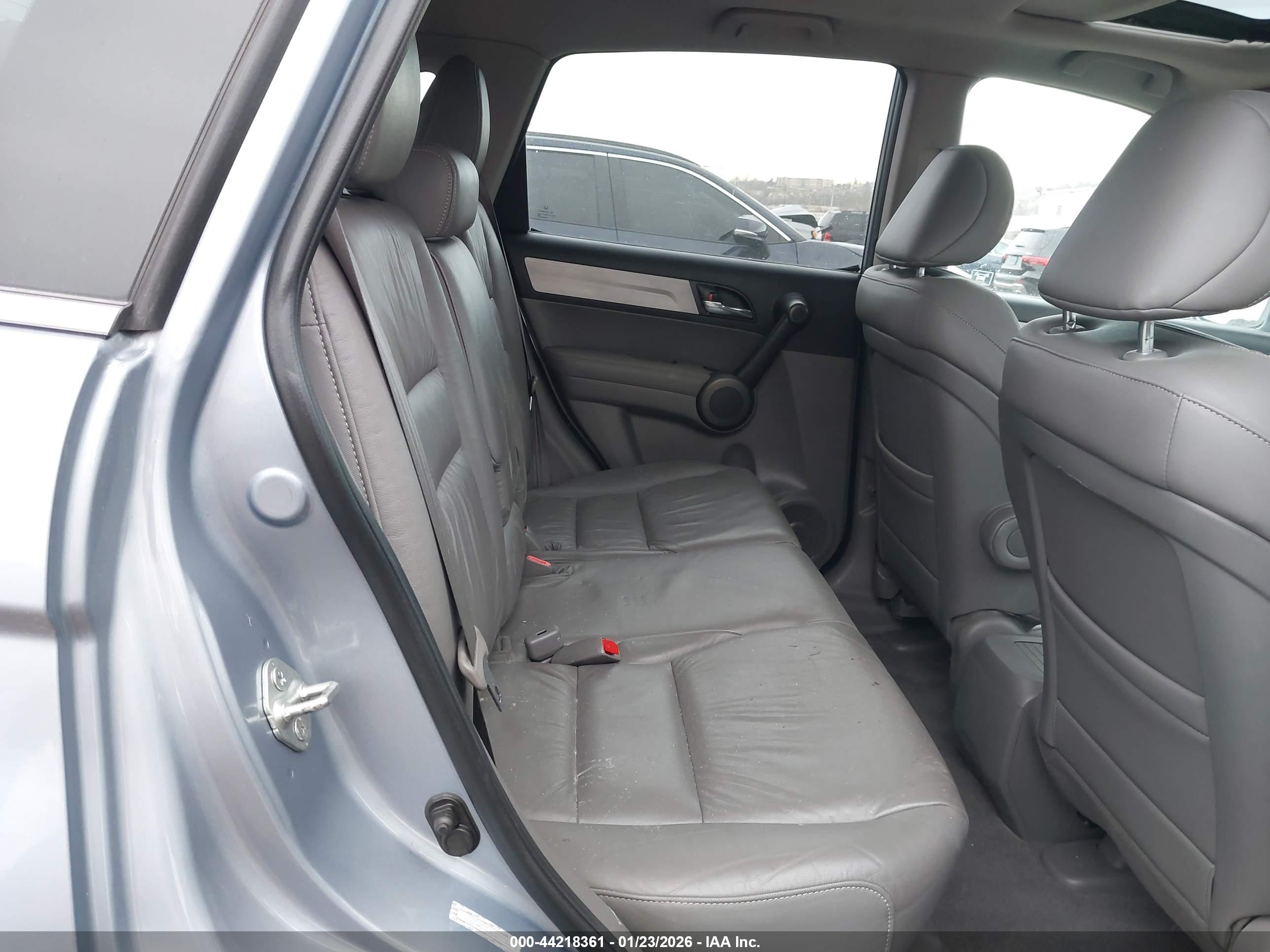 HONDA CR-V image 8