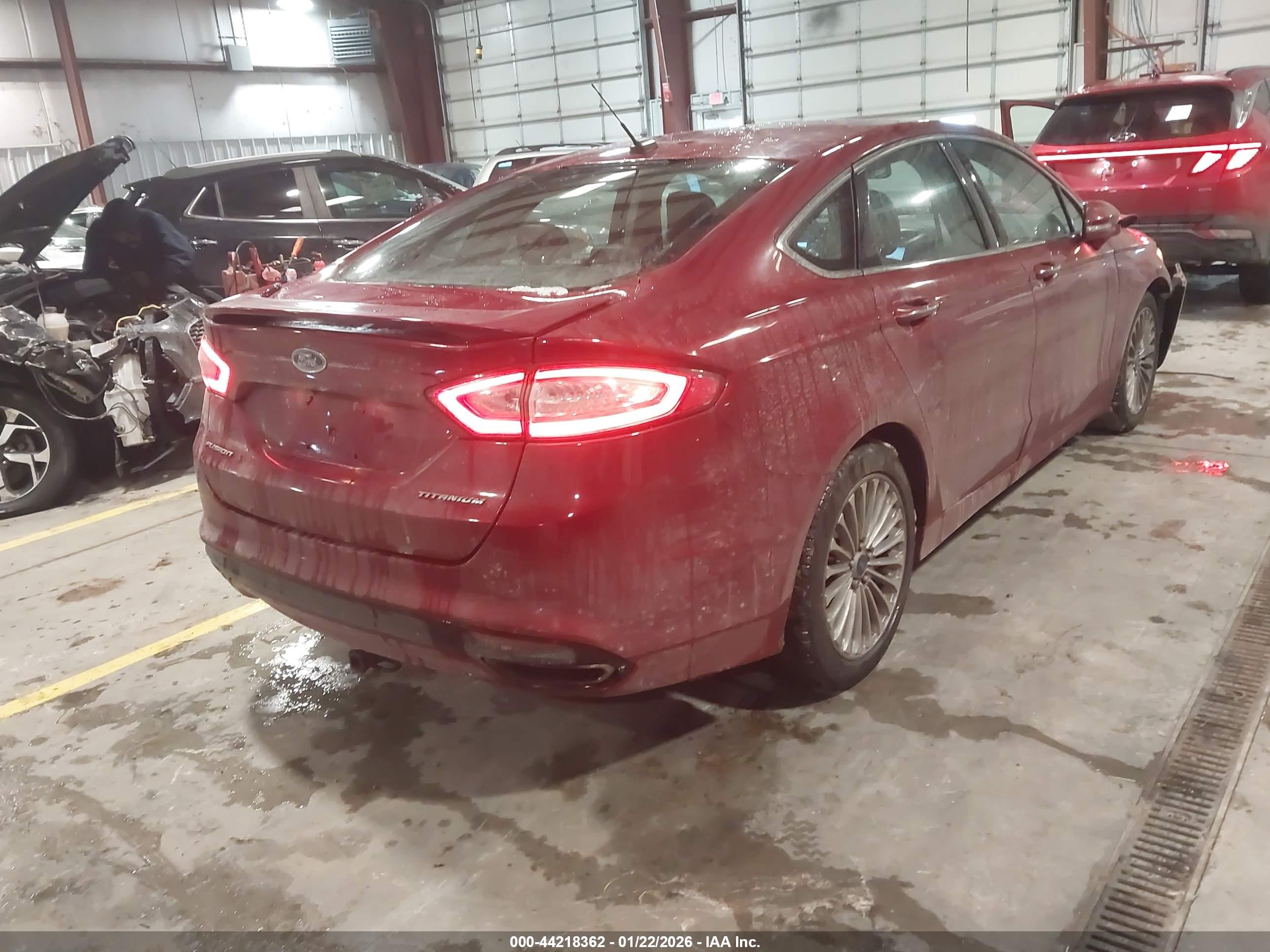FORD FUSION image 4