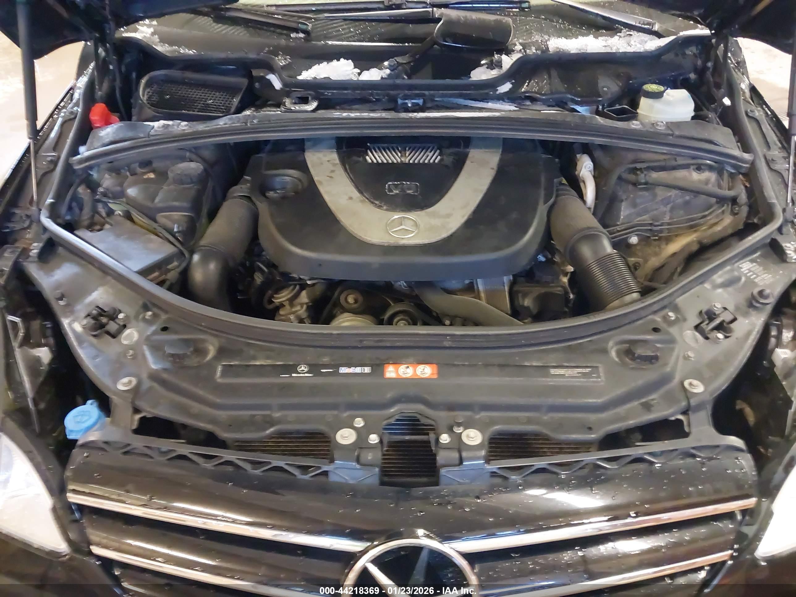 MERCEDES-BENZ R image 10