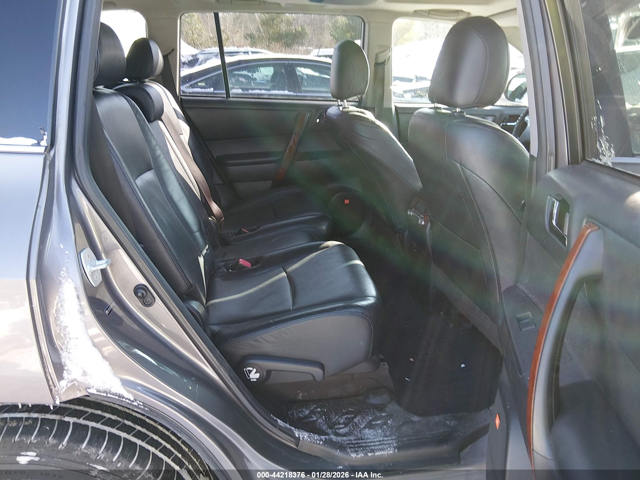 TOYOTA HIGHLANDER image 8