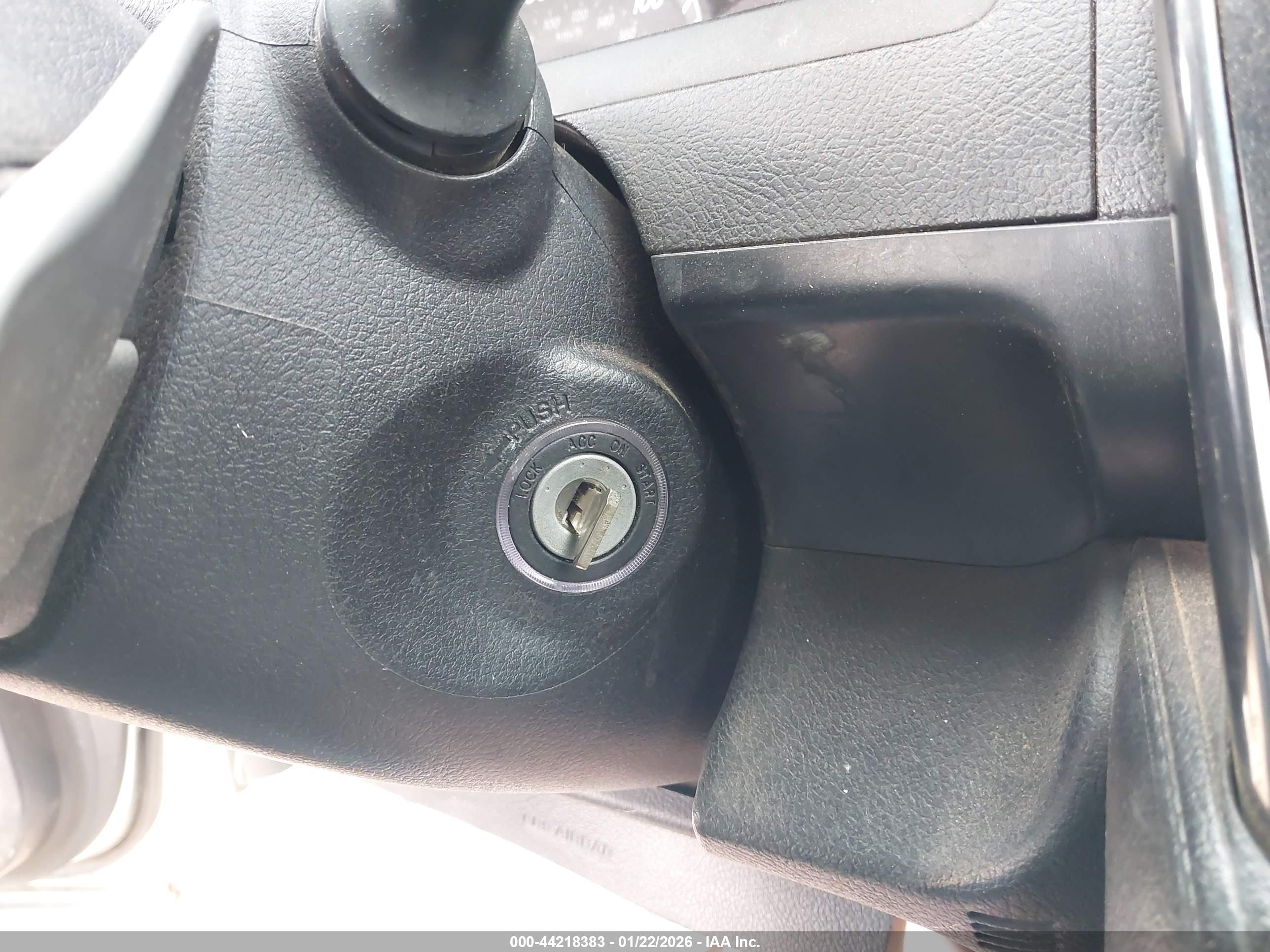 TOYOTA CAMRY image 11