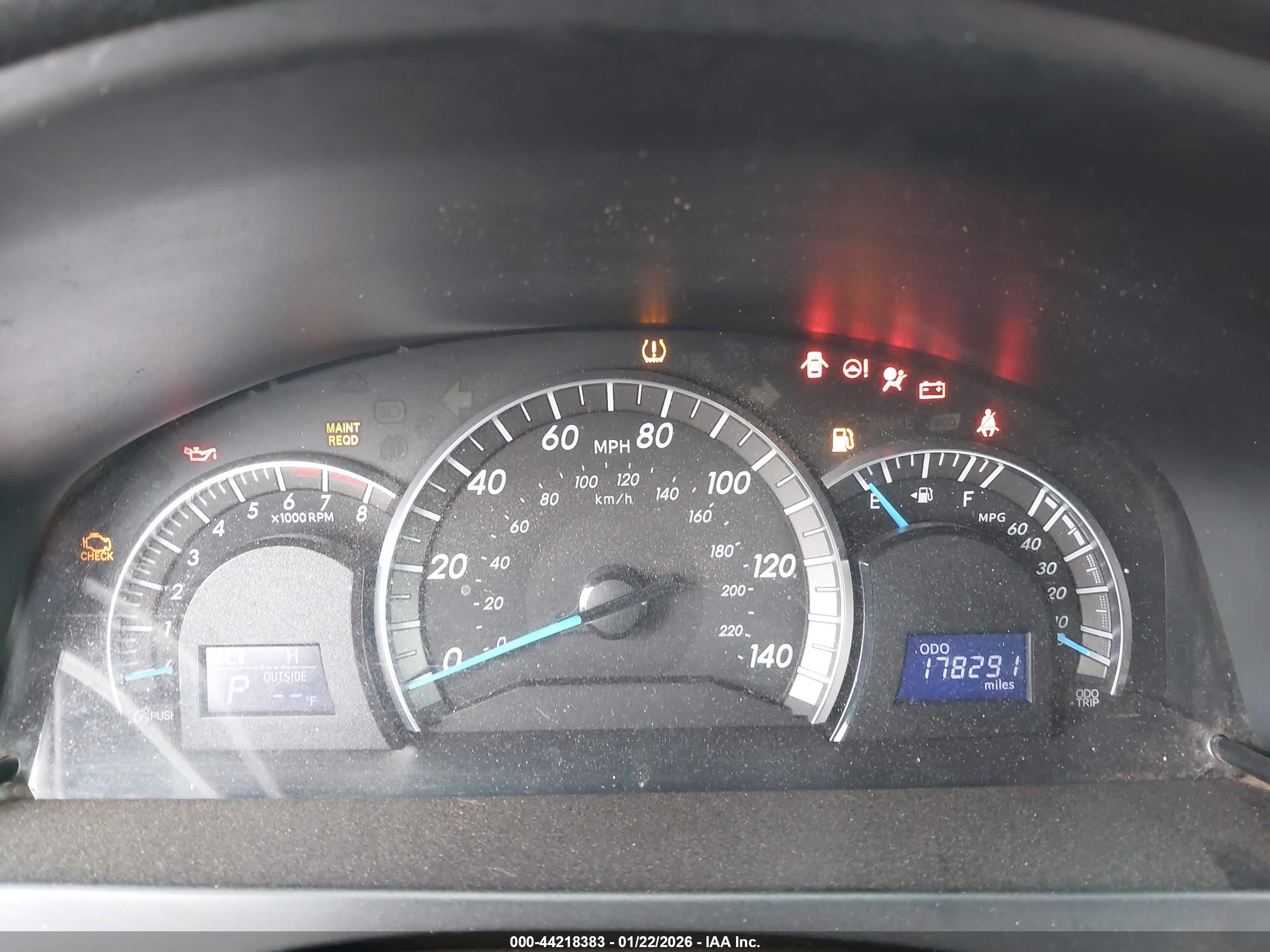 TOYOTA CAMRY image 7